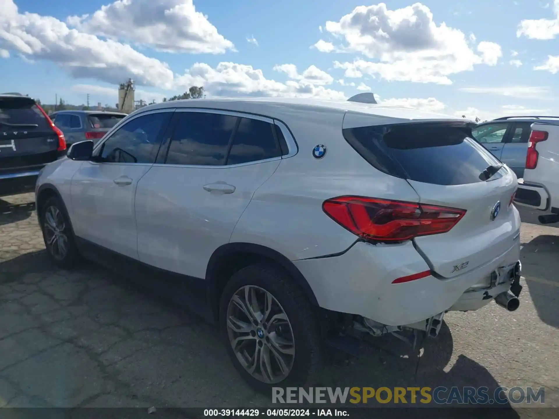 3 Photograph of a damaged car WBXYJ3C5XKEP77027 BMW X2 2019