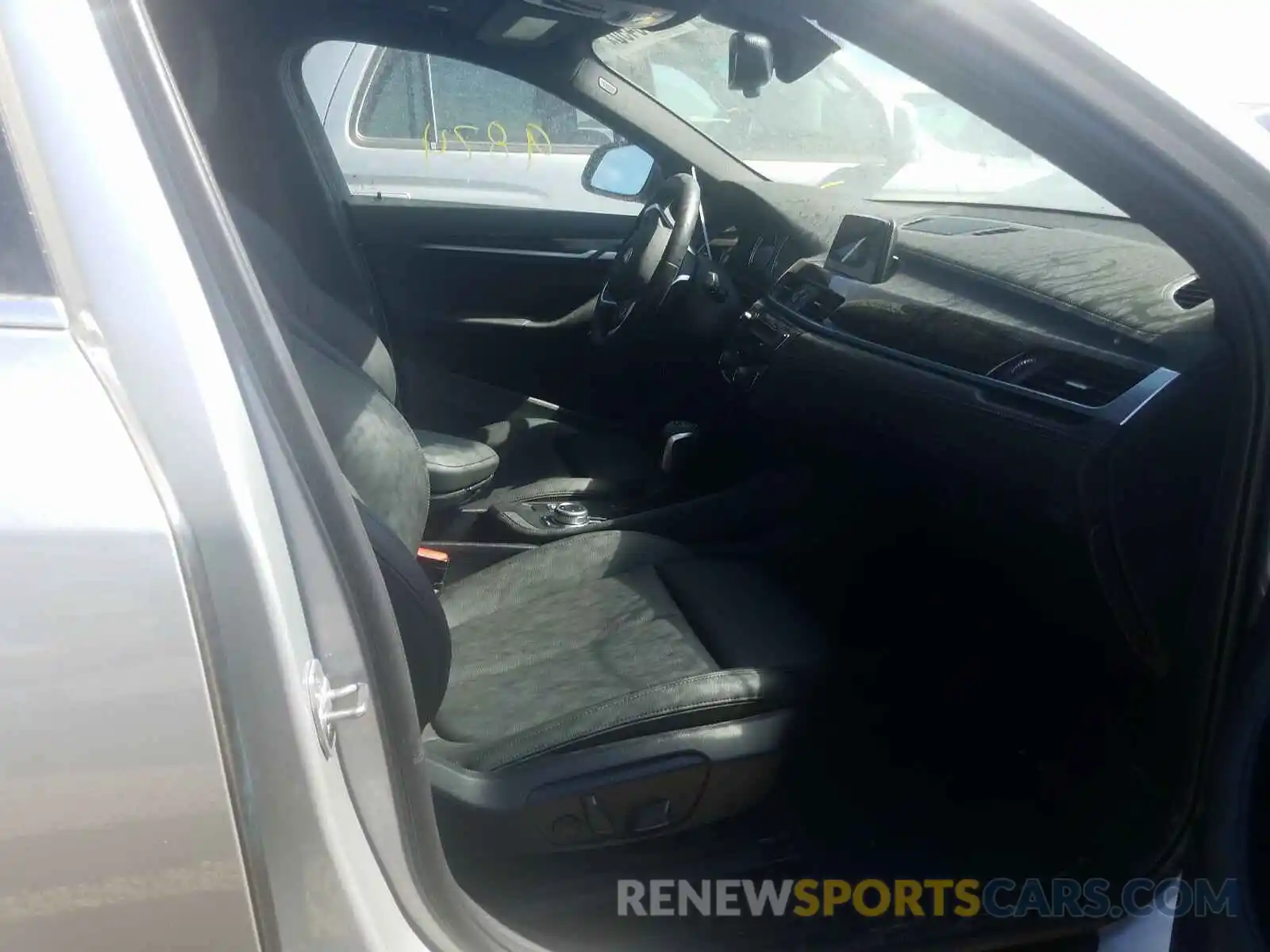 5 Photograph of a damaged car WBXYJ5C50K5N27209 BMW X2 2019