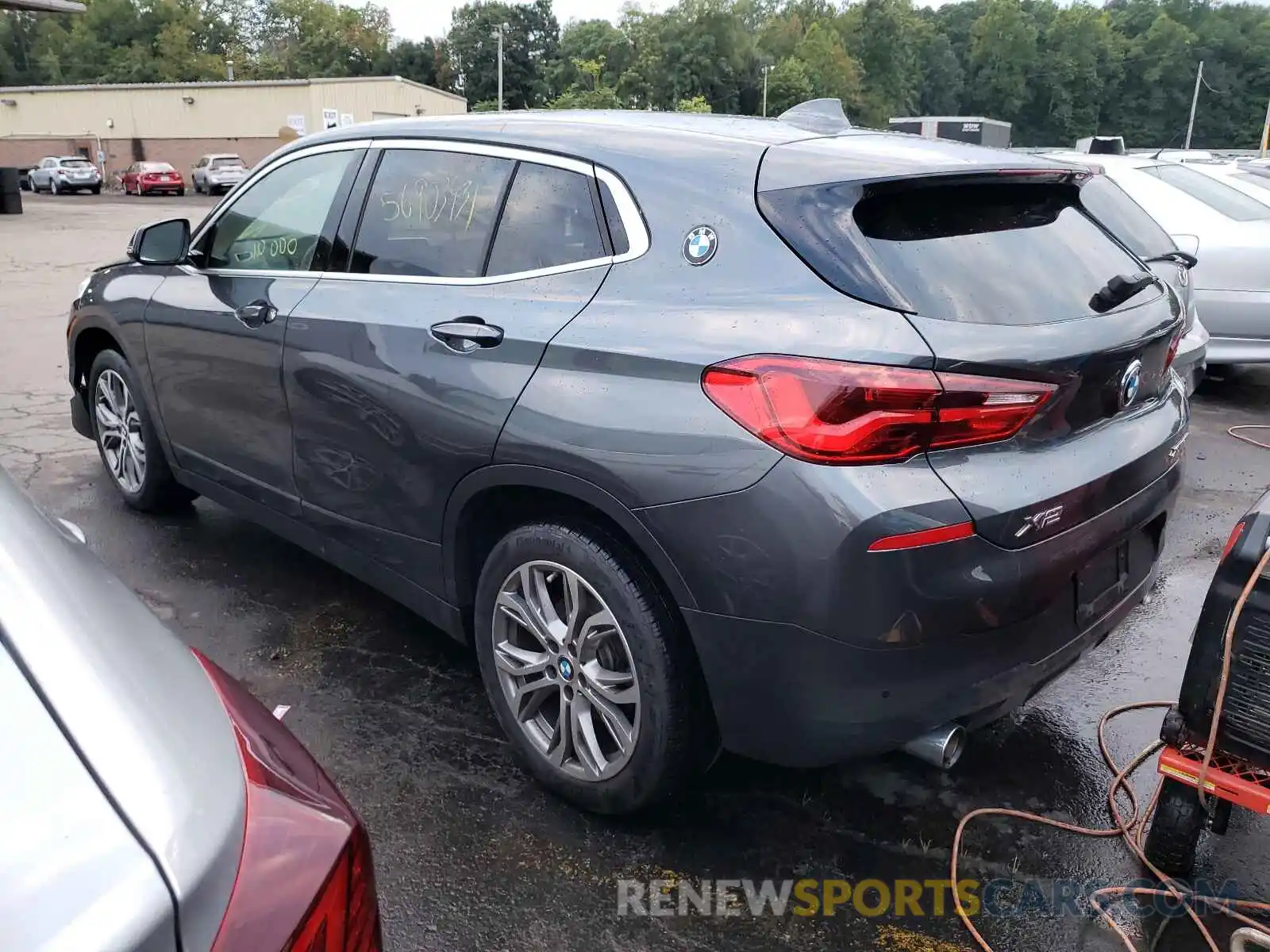 3 Photograph of a damaged car WBXYJ5C50K5N36959 BMW X2 2019