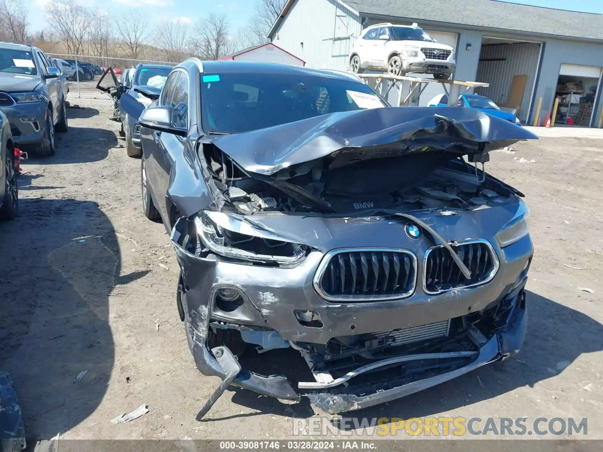 12 Photograph of a damaged car WBXYJ5C51K5N10595 BMW X2 2019