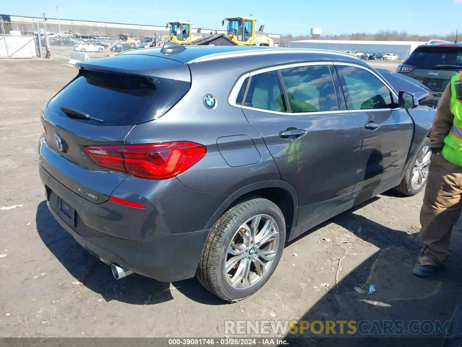 4 Photograph of a damaged car WBXYJ5C51K5N10595 BMW X2 2019