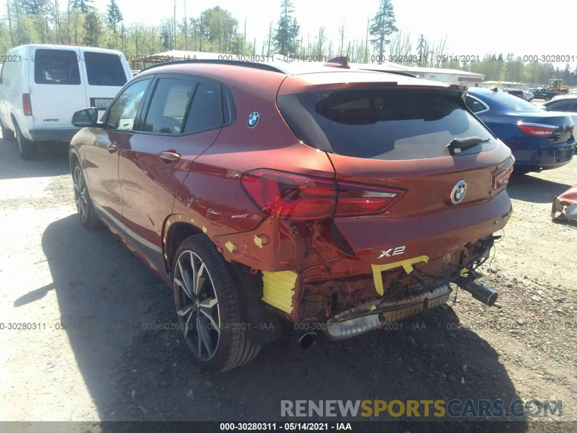 3 Photograph of a damaged car WBXYJ5C51K5N41488 BMW X2 2019