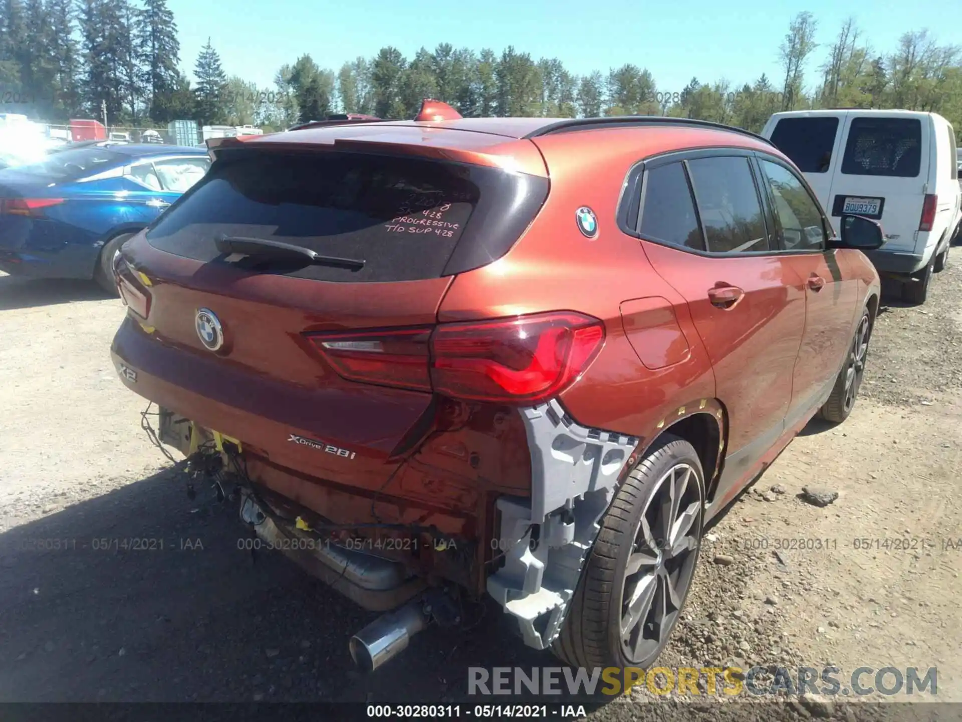 4 Photograph of a damaged car WBXYJ5C51K5N41488 BMW X2 2019