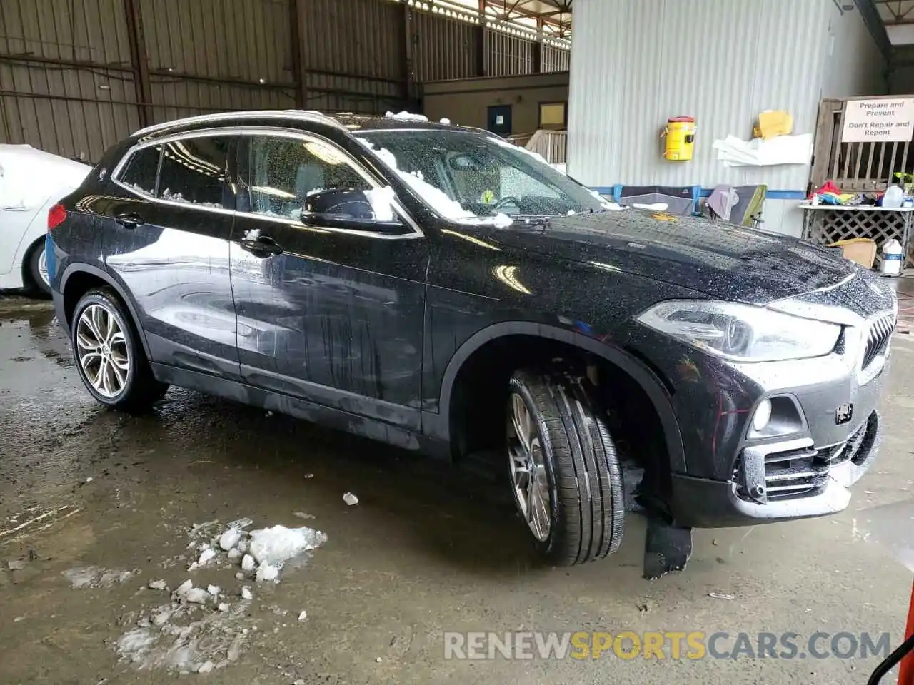 4 Photograph of a damaged car WBXYJ5C51K5N74149 BMW X2 2019