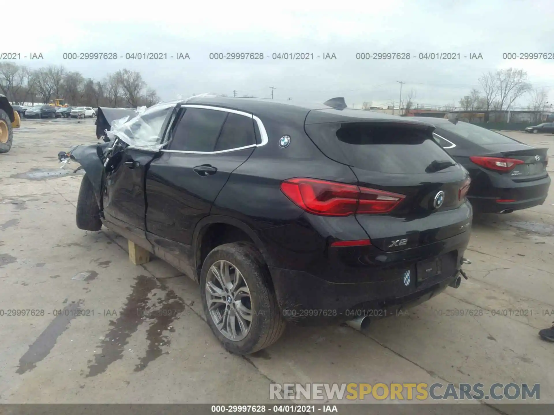 3 Photograph of a damaged car WBXYJ5C51KEF83212 BMW X2 2019