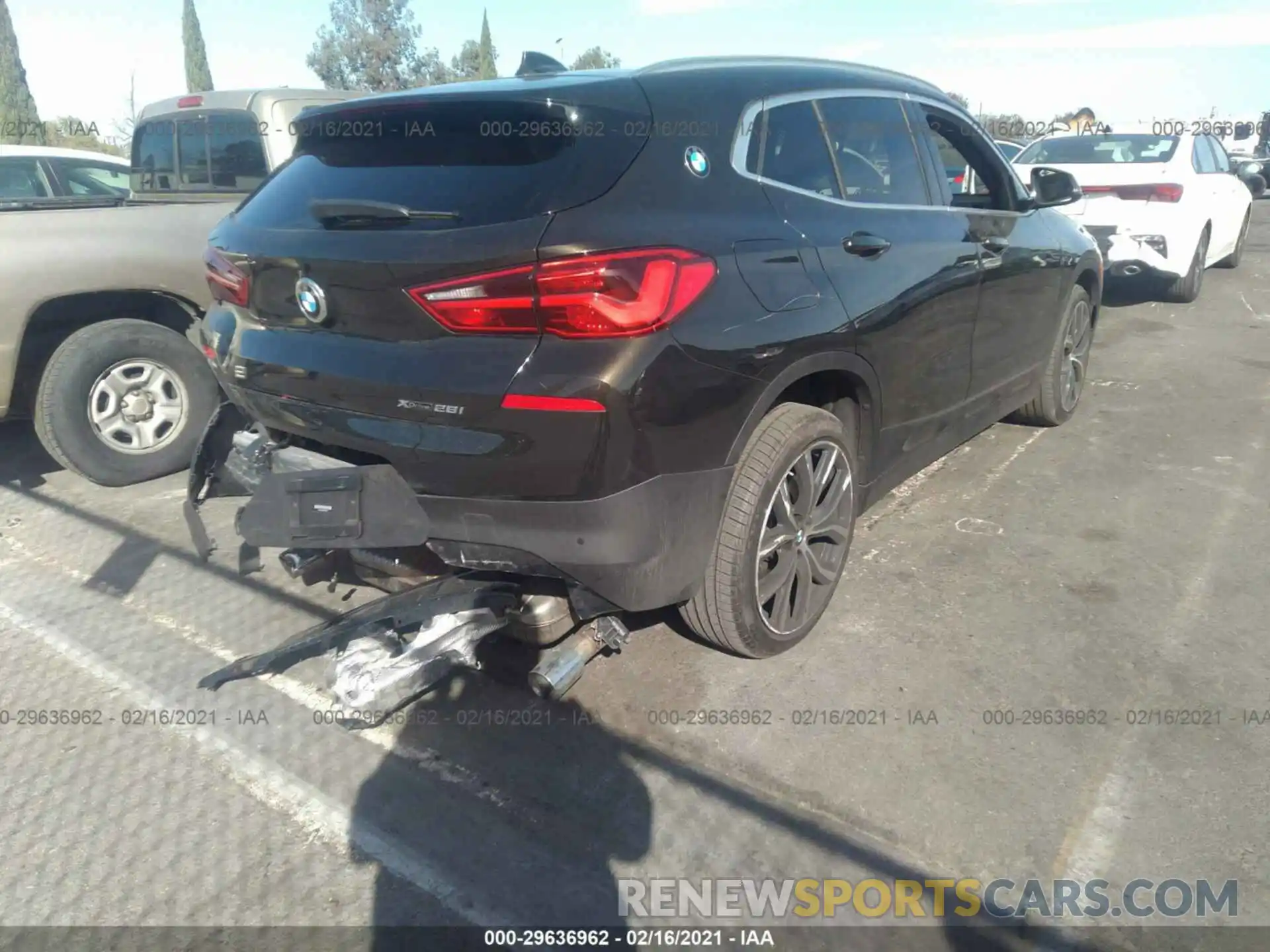 4 Photograph of a damaged car WBXYJ5C52K5N37787 BMW X2 2019