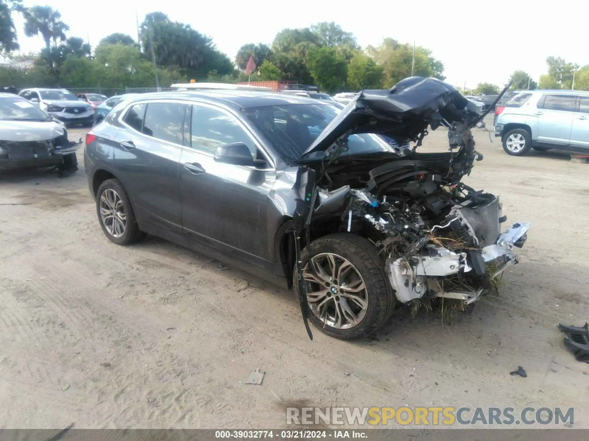 1 Photograph of a damaged car WBXYJ5C52K5N64553 BMW X2 2019