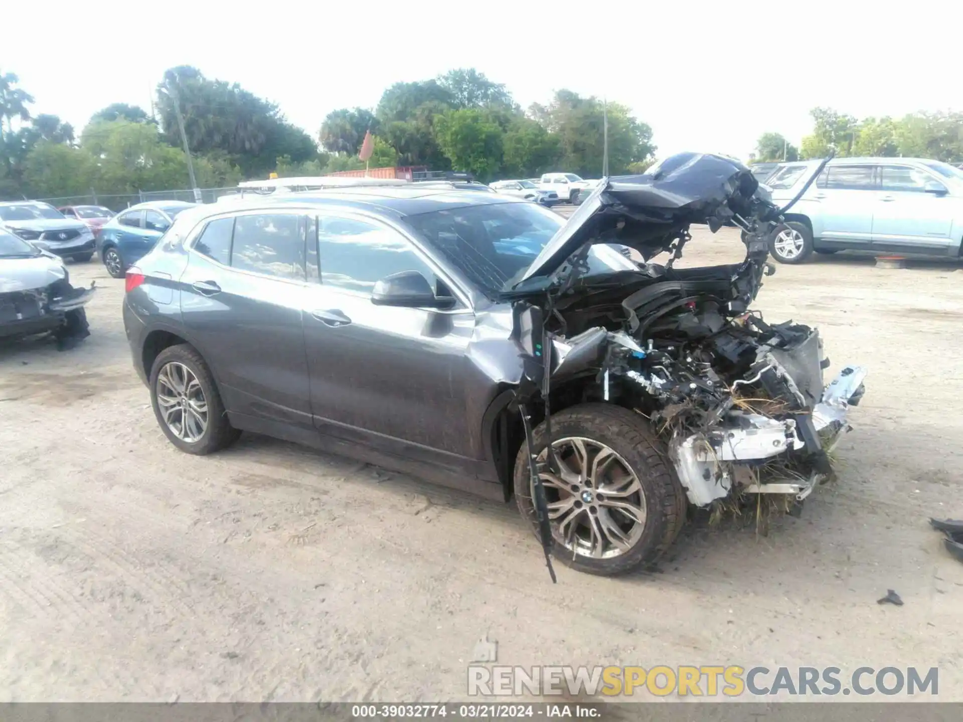 13 Photograph of a damaged car WBXYJ5C52K5N64553 BMW X2 2019