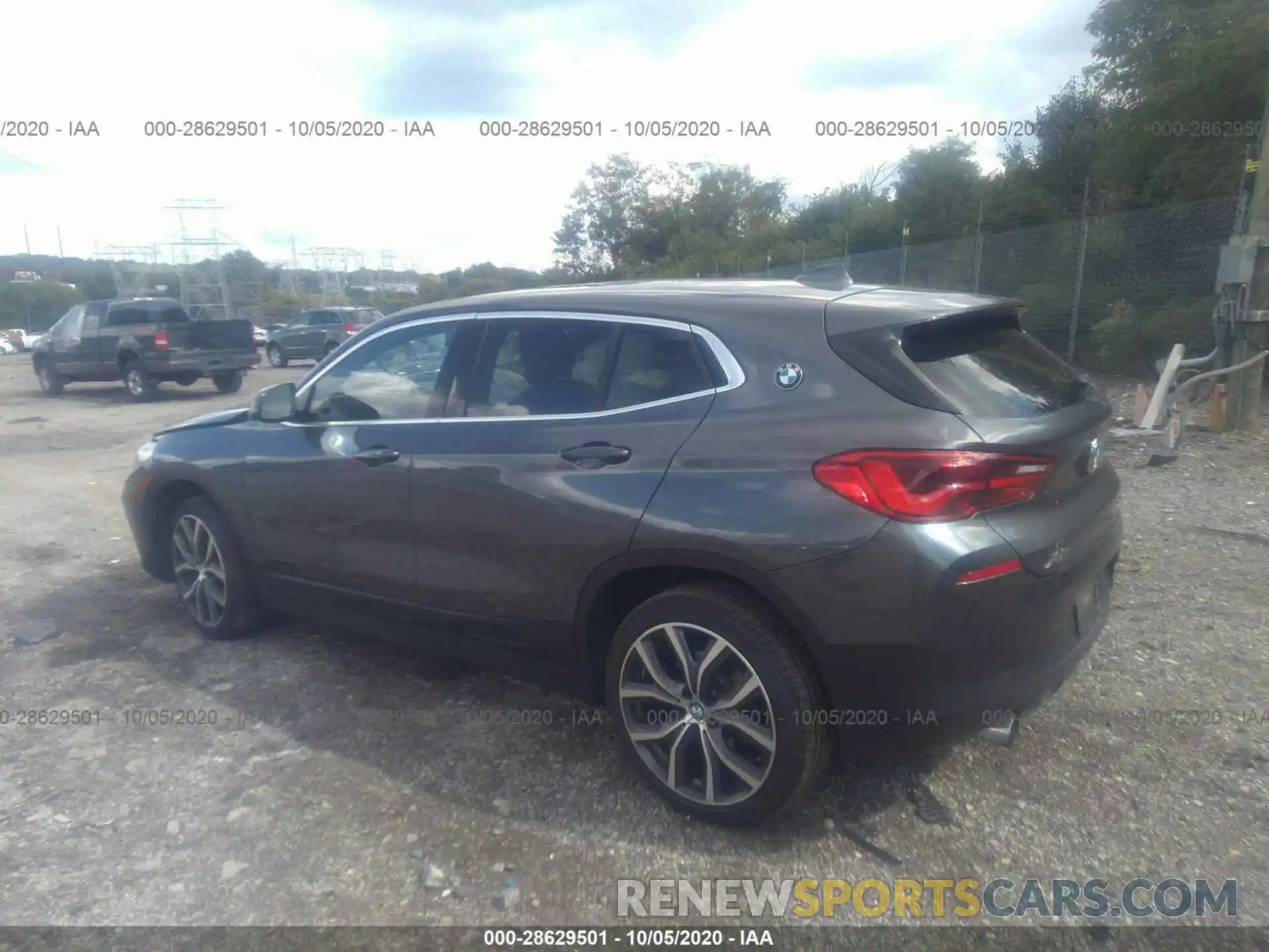 3 Photograph of a damaged car WBXYJ5C55K5N32096 BMW X2 2019