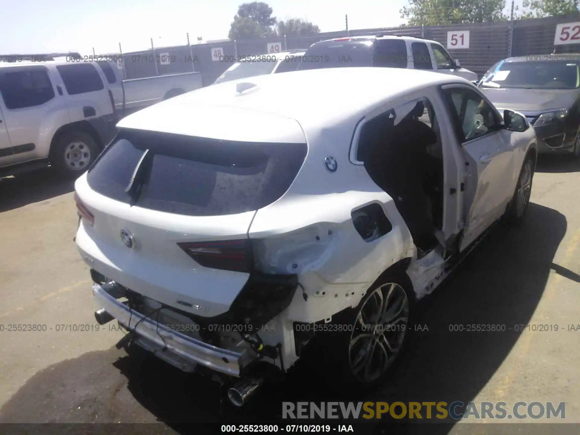 4 Photograph of a damaged car WBXYJ5C56K5N00192 BMW X2 2019