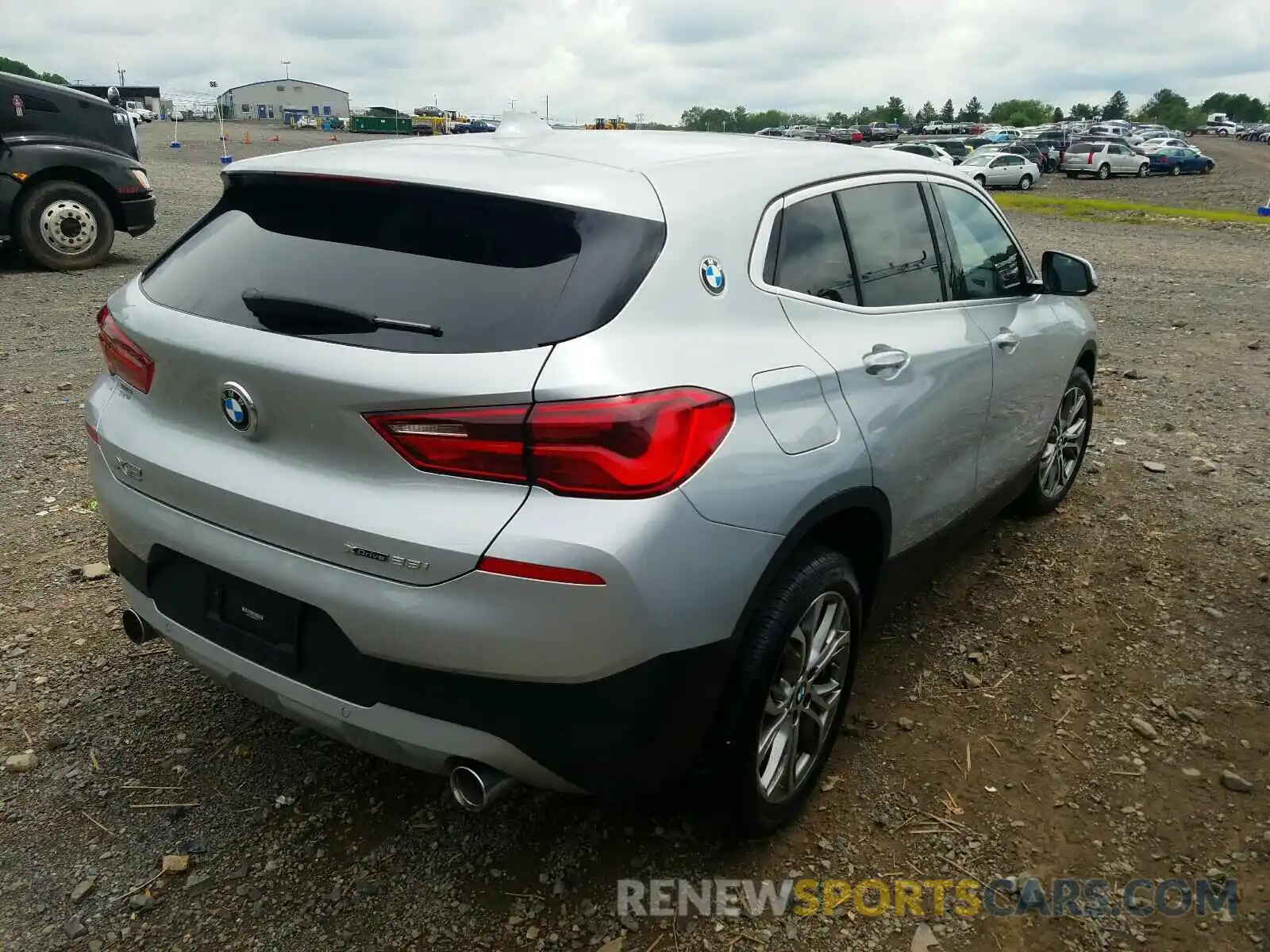 4 Photograph of a damaged car WBXYJ5C56K5N37811 BMW X2 2019