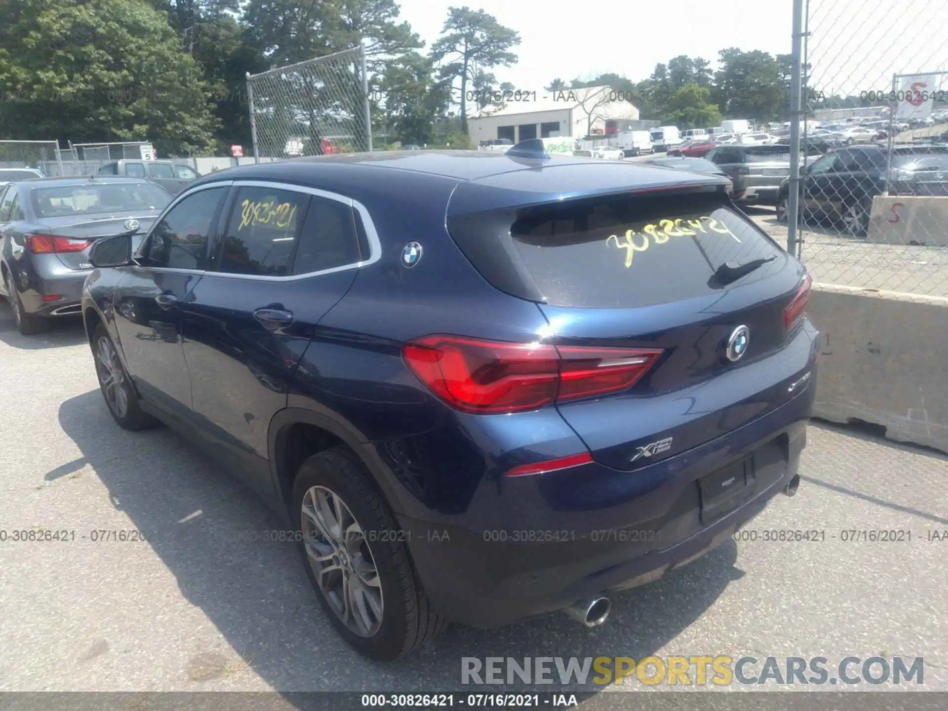 3 Photograph of a damaged car WBXYJ5C56K5N77922 BMW X2 2019