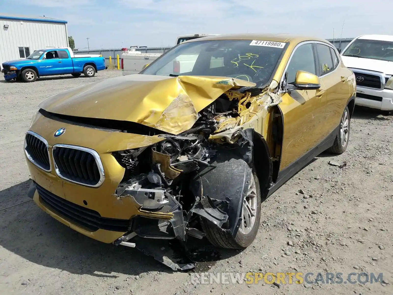2 Photograph of a damaged car WBXYJ5C56KEF82766 BMW X2 2019