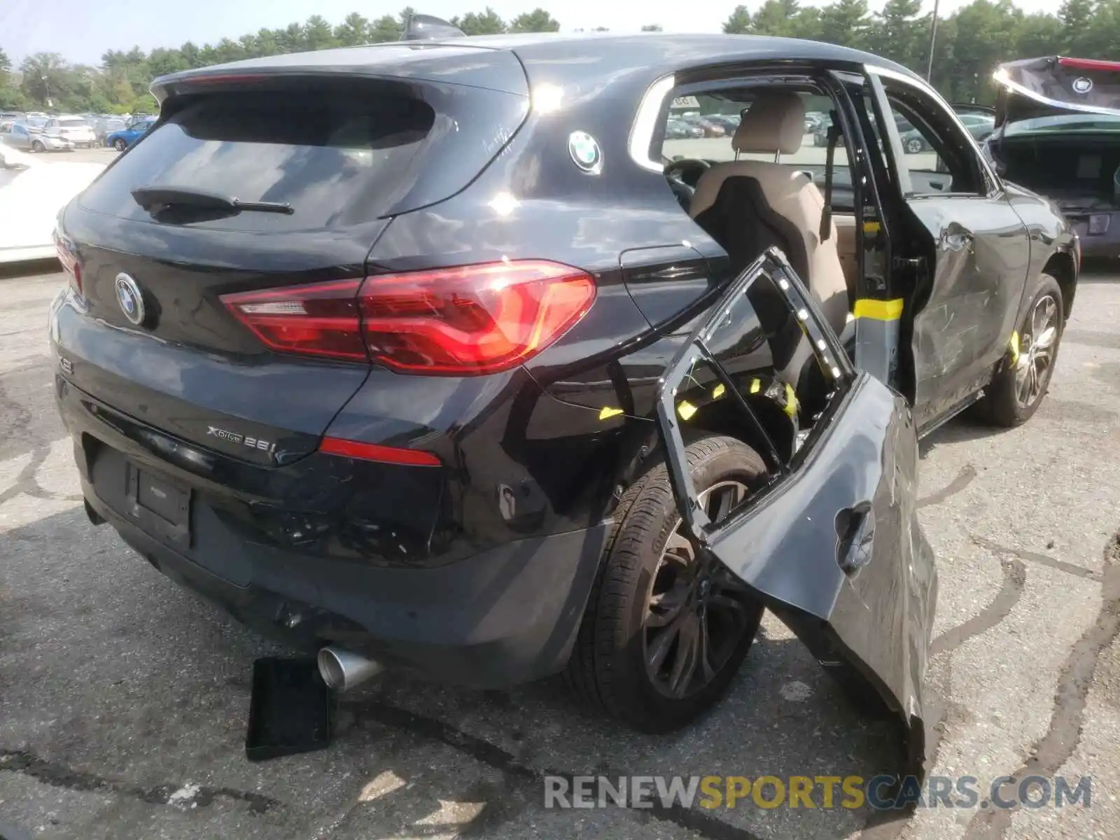 4 Photograph of a damaged car WBXYJ5C57K5N74124 BMW X2 2019