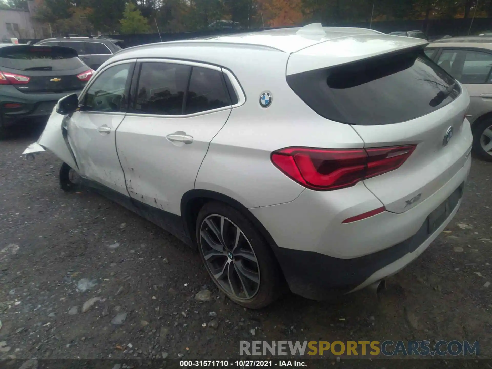 3 Photograph of a damaged car WBXYJ5C59KEF83619 BMW X2 2019