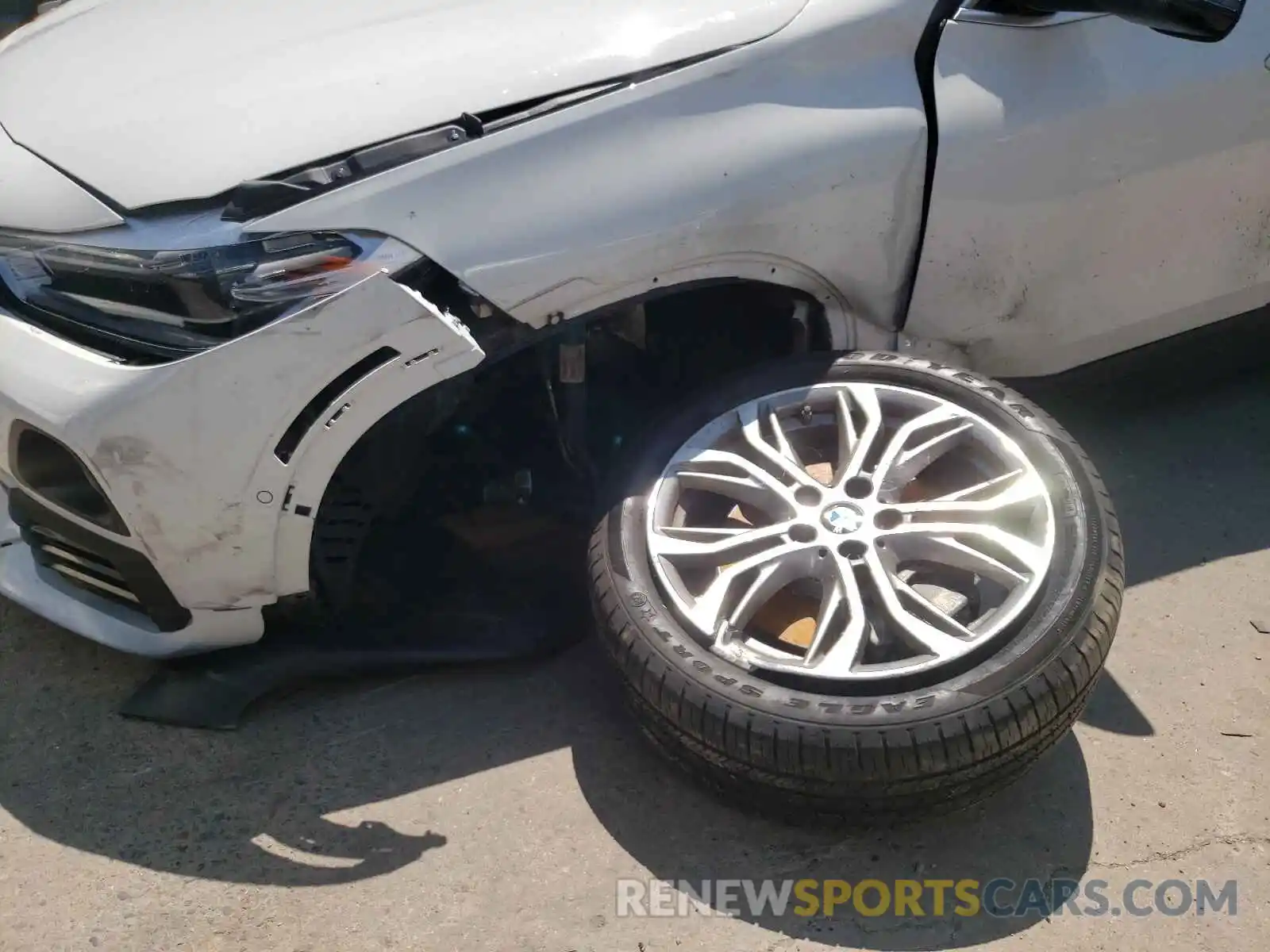 9 Photograph of a damaged car WBXYJ5C5XK5N28609 BMW X2 2019