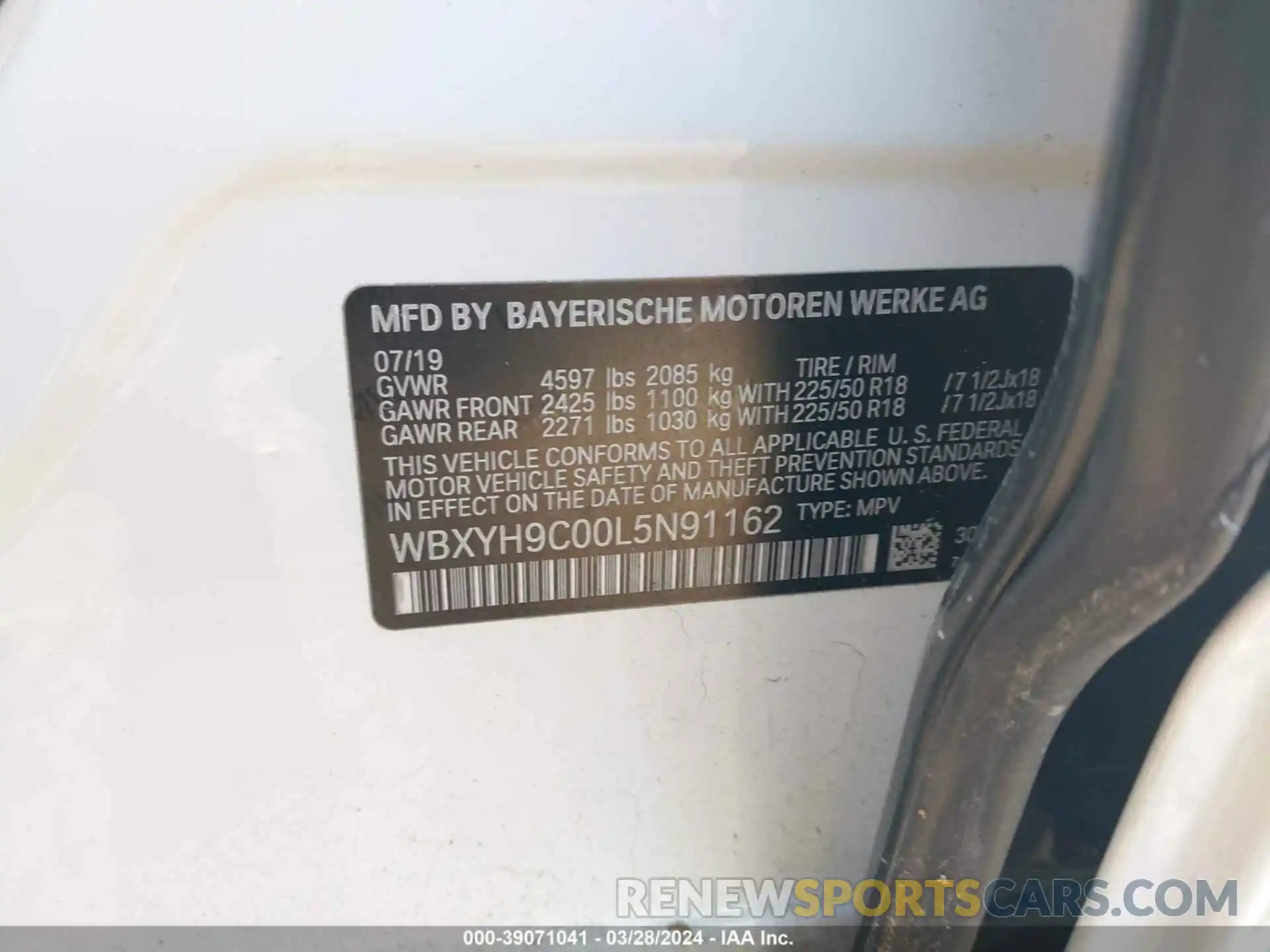 9 Photograph of a damaged car WBXYH9C00L5N91162 BMW X2 2020