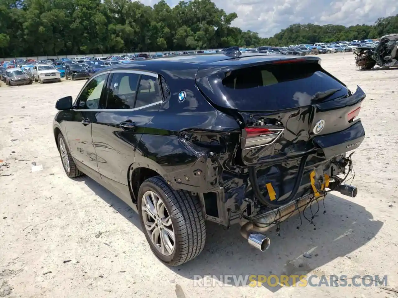 3 Photograph of a damaged car WBXYH9C00L5P19657 BMW X2 2020