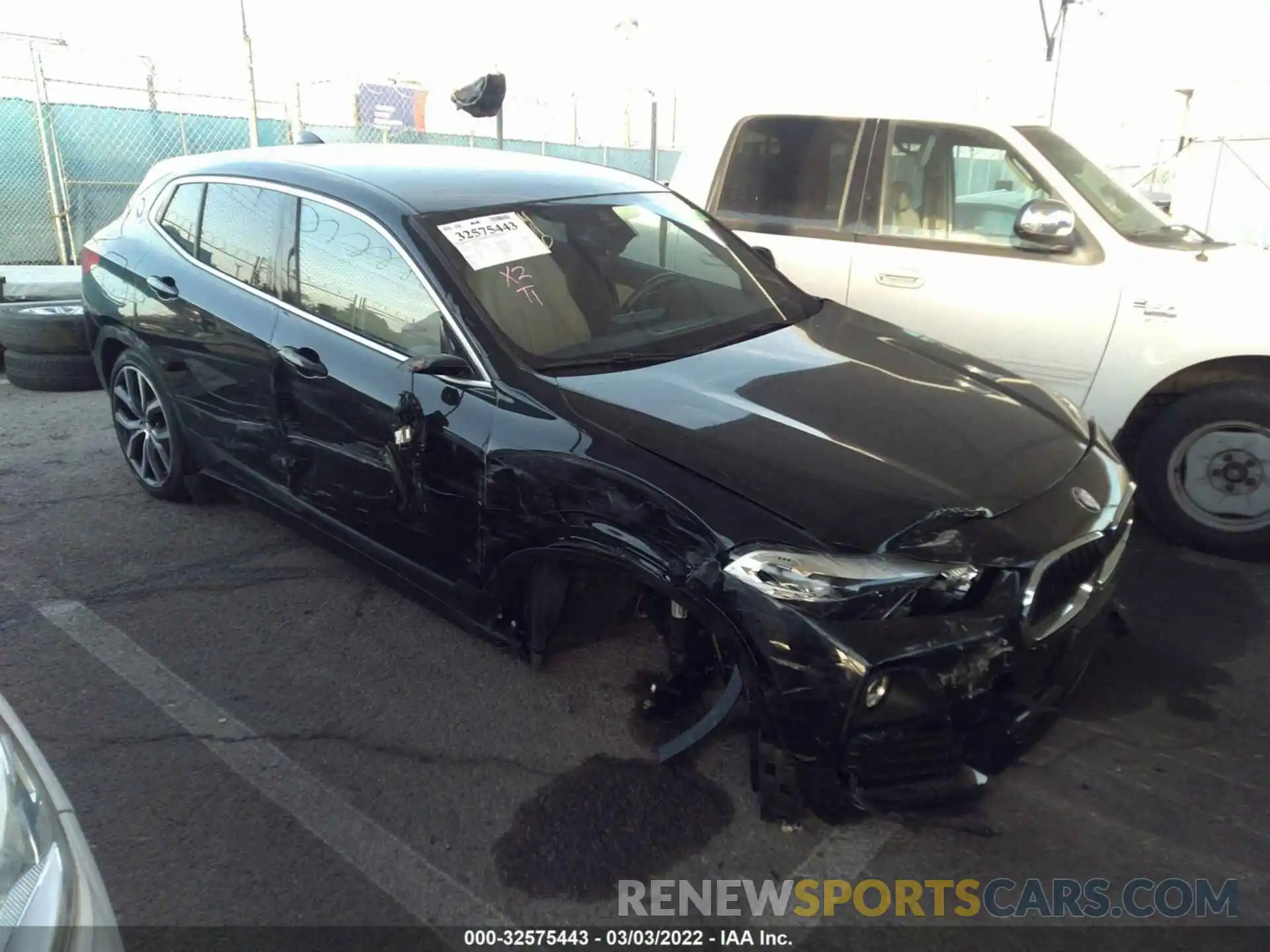 1 Photograph of a damaged car WBXYH9C00L5P87151 BMW X2 2020