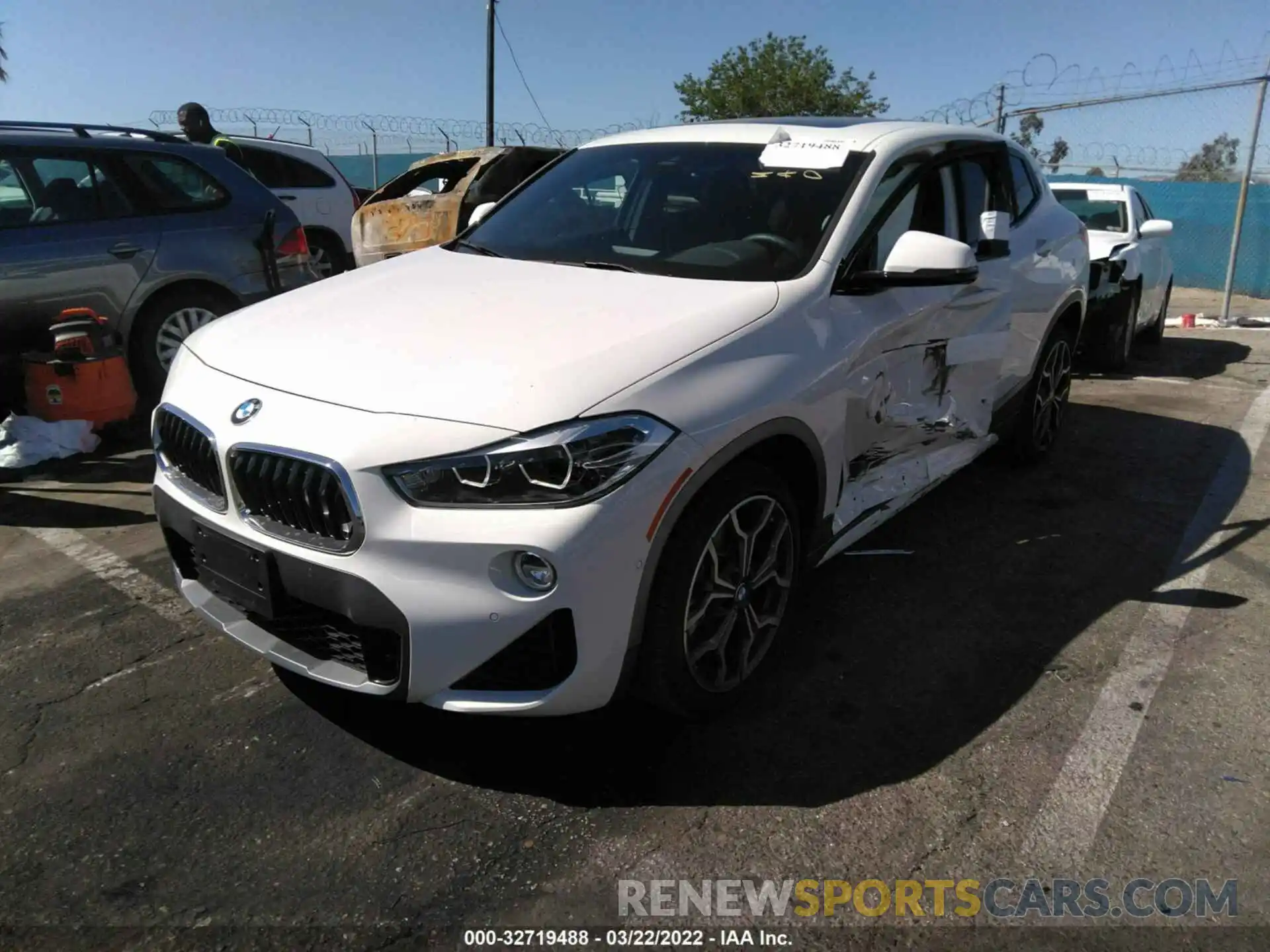 2 Photograph of a damaged car WBXYH9C00L5R69383 BMW X2 2020