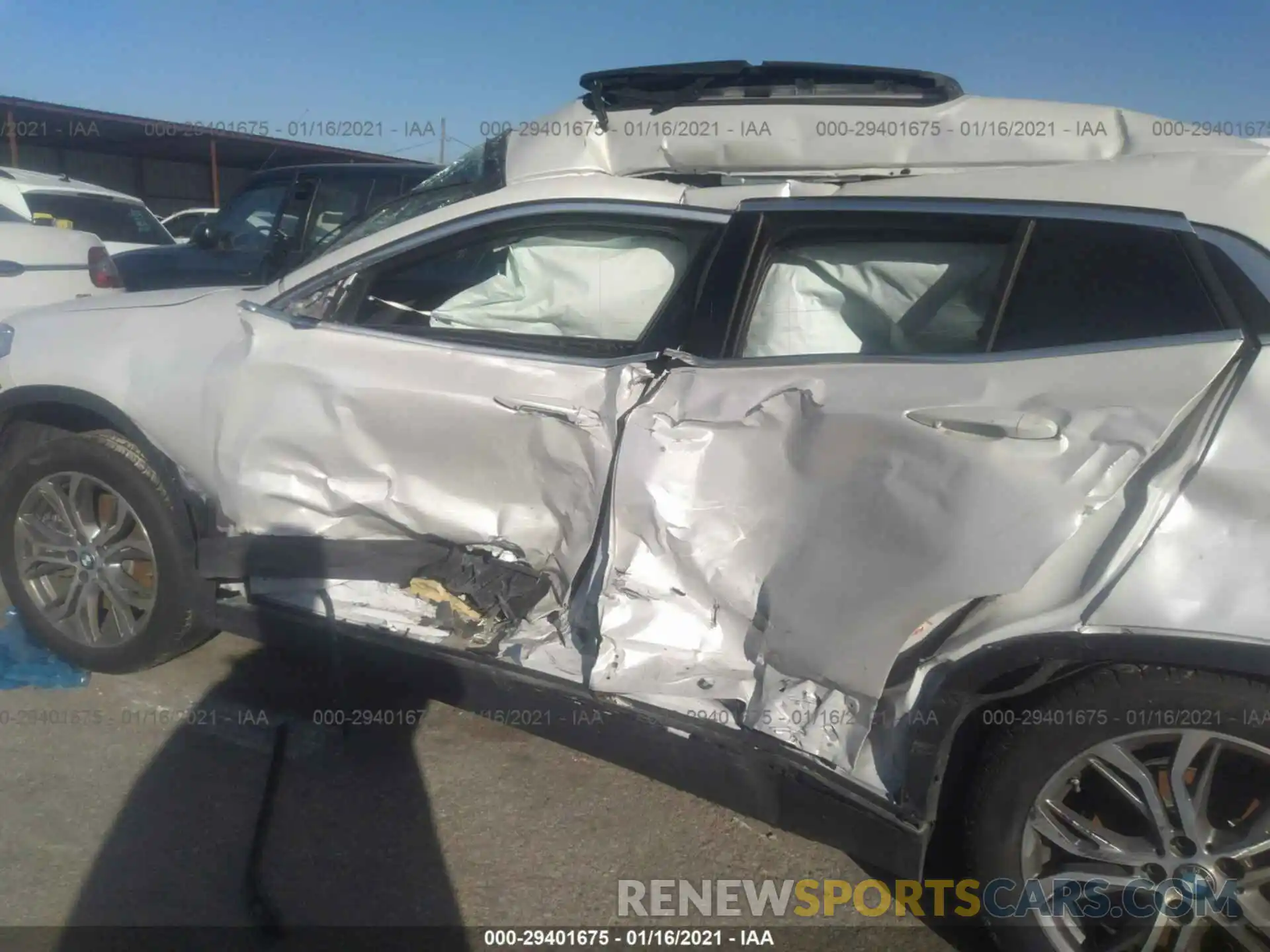 6 Photograph of a damaged car WBXYH9C01L5P46222 BMW X2 2020