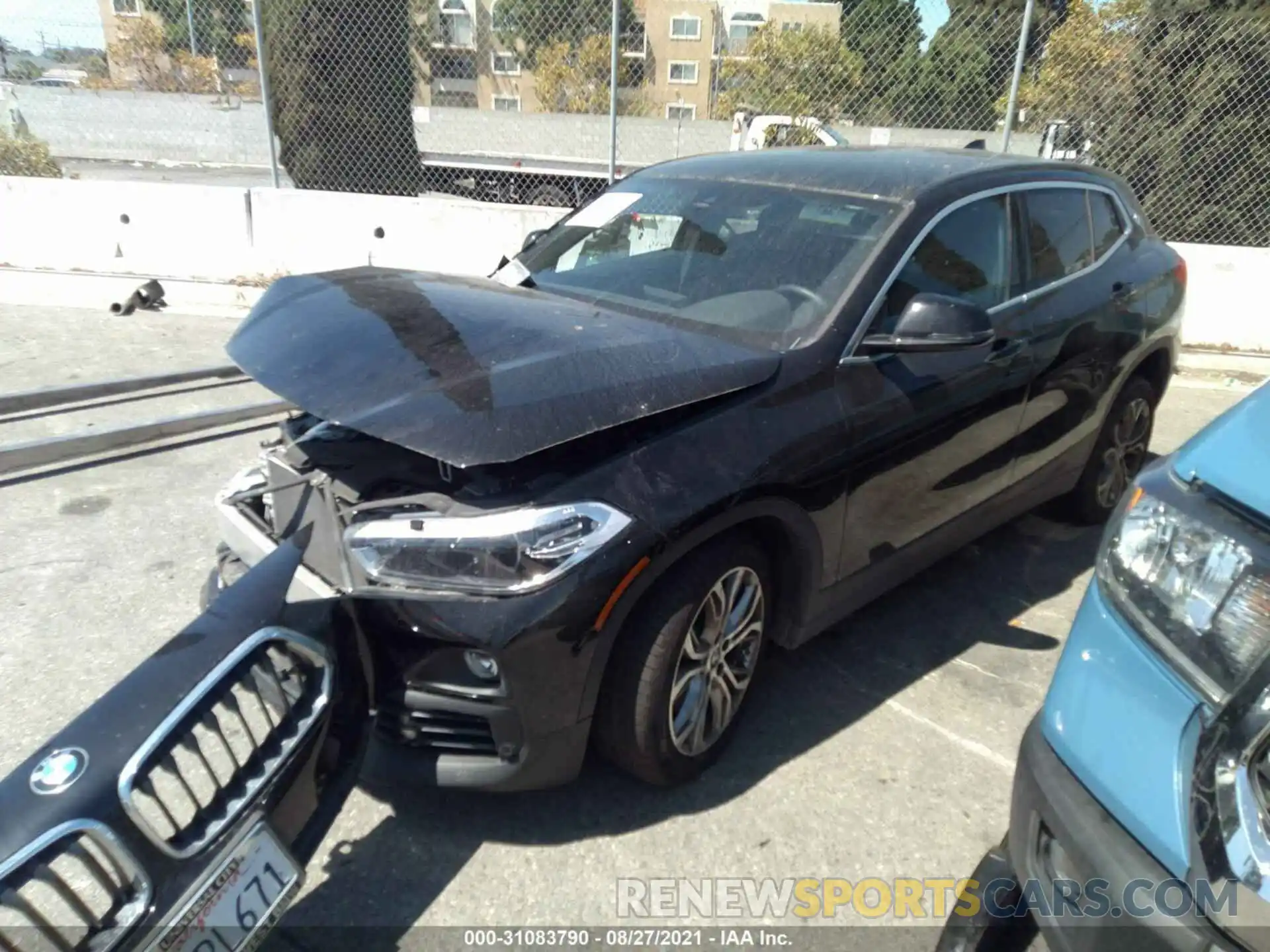 2 Photograph of a damaged car WBXYH9C01L5P81195 BMW X2 2020