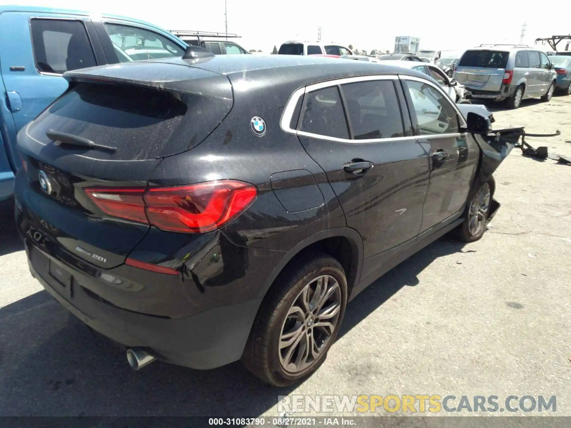 4 Photograph of a damaged car WBXYH9C01L5P81195 BMW X2 2020