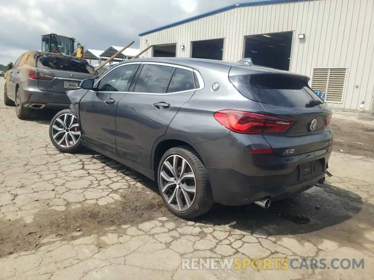 3 Photograph of a damaged car WBXYH9C02L5P04593 BMW X2 2020