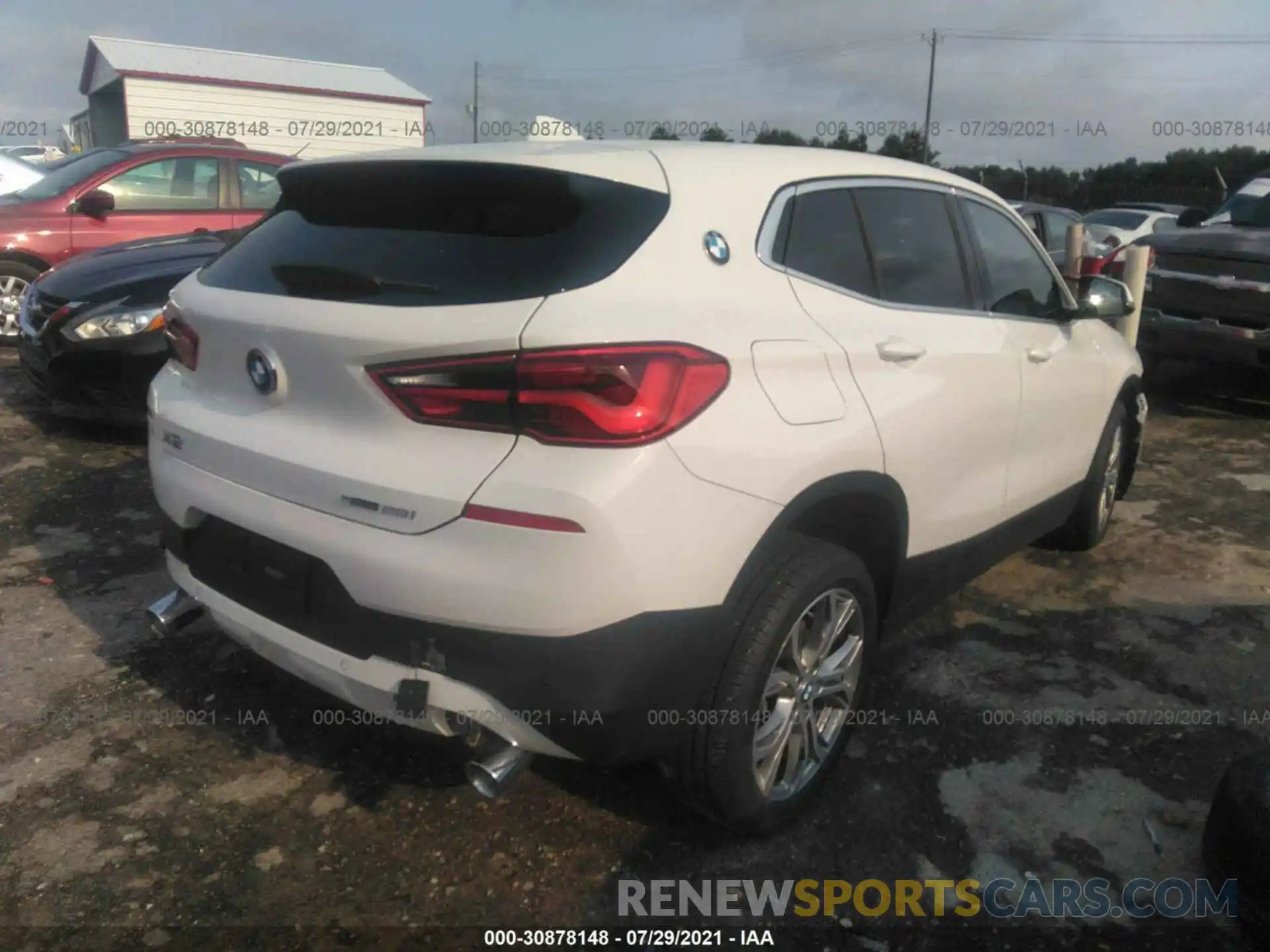 4 Photograph of a damaged car WBXYH9C02L5P14931 BMW X2 2020