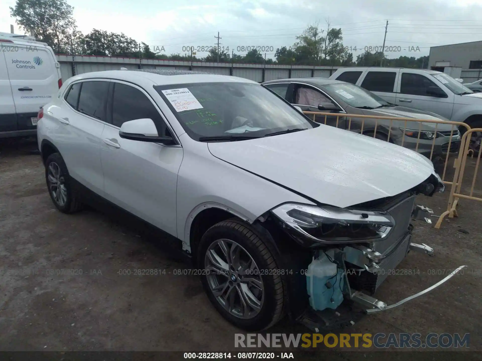 1 Фотография поврежденного автомобиля WBXYH9C02L5P55656 BMW X2 2020