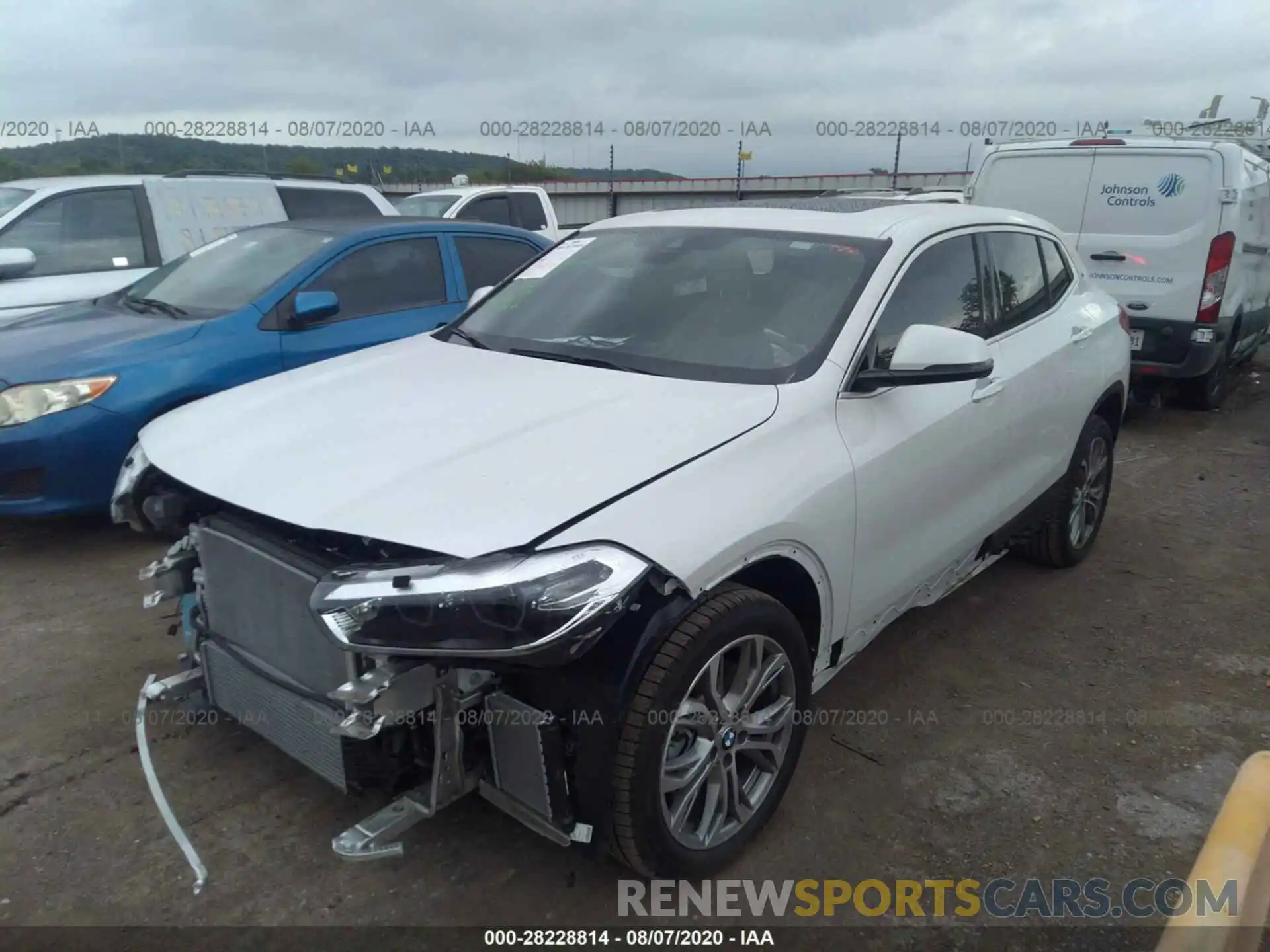 2 Фотография поврежденного автомобиля WBXYH9C02L5P55656 BMW X2 2020