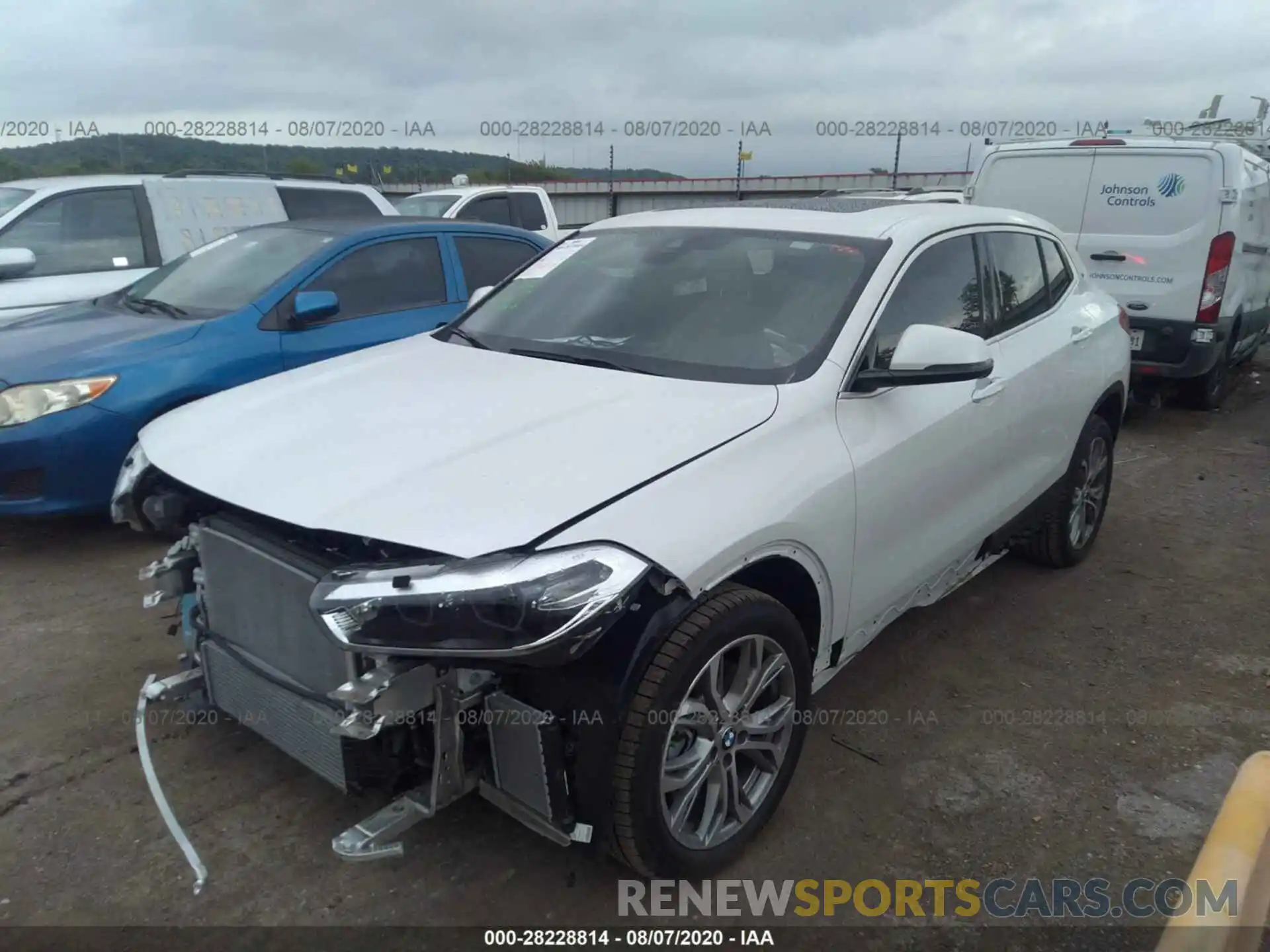 2 Photograph of a damaged car WBXYH9C02L5P55656 BMW X2 2020