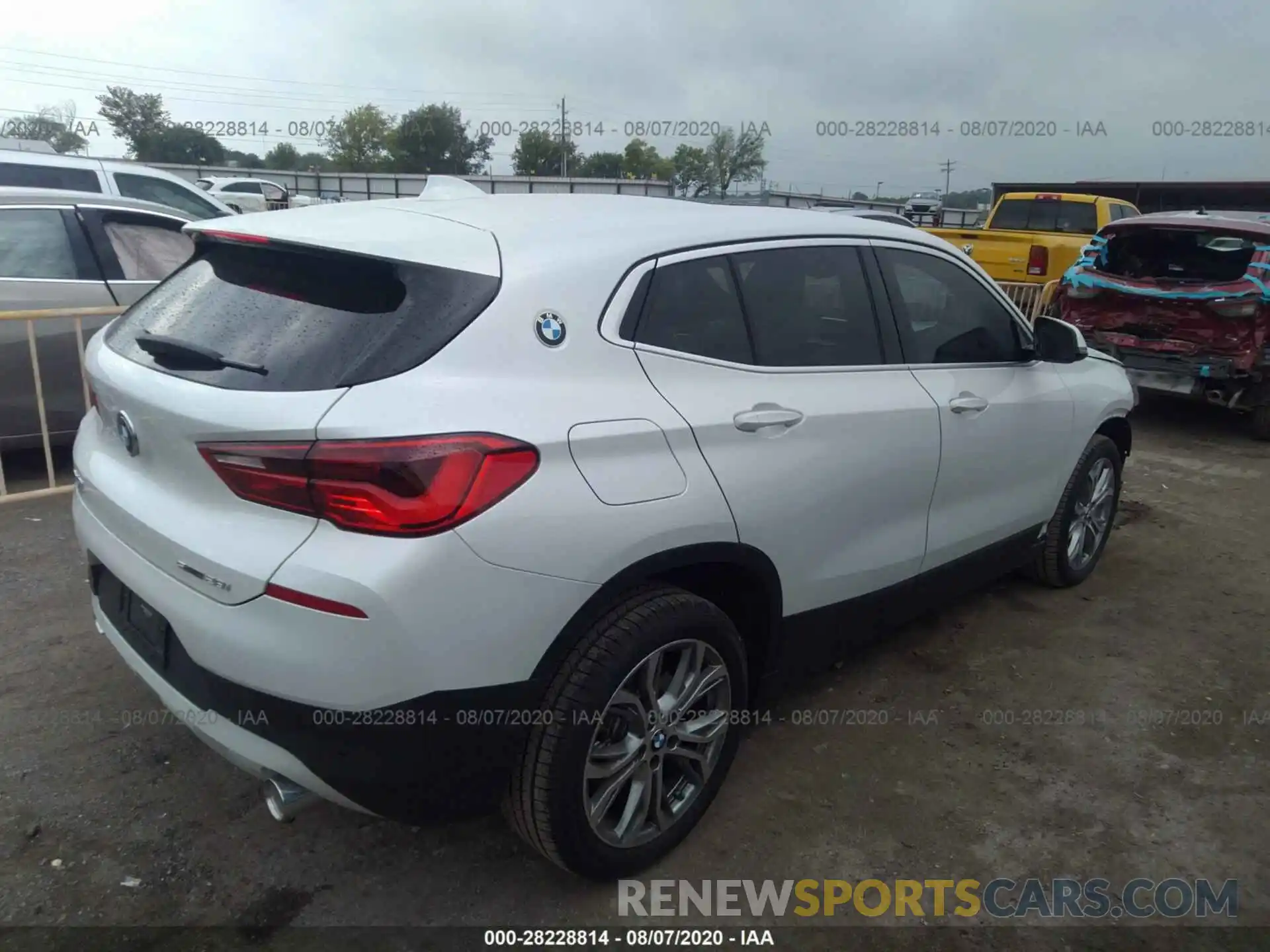 4 Фотография поврежденного автомобиля WBXYH9C02L5P55656 BMW X2 2020