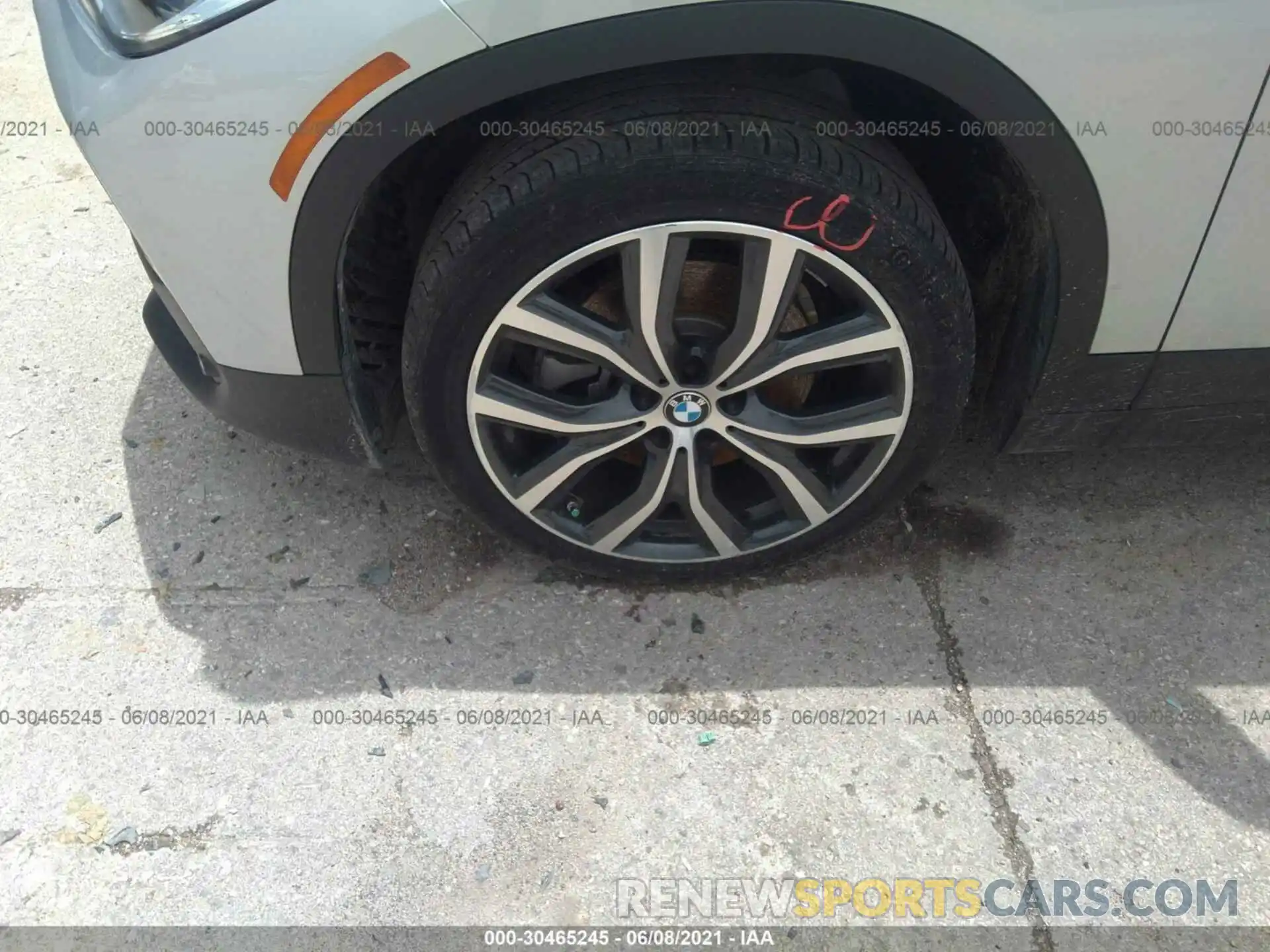 12 Photograph of a damaged car WBXYH9C02L5P60954 BMW X2 2020