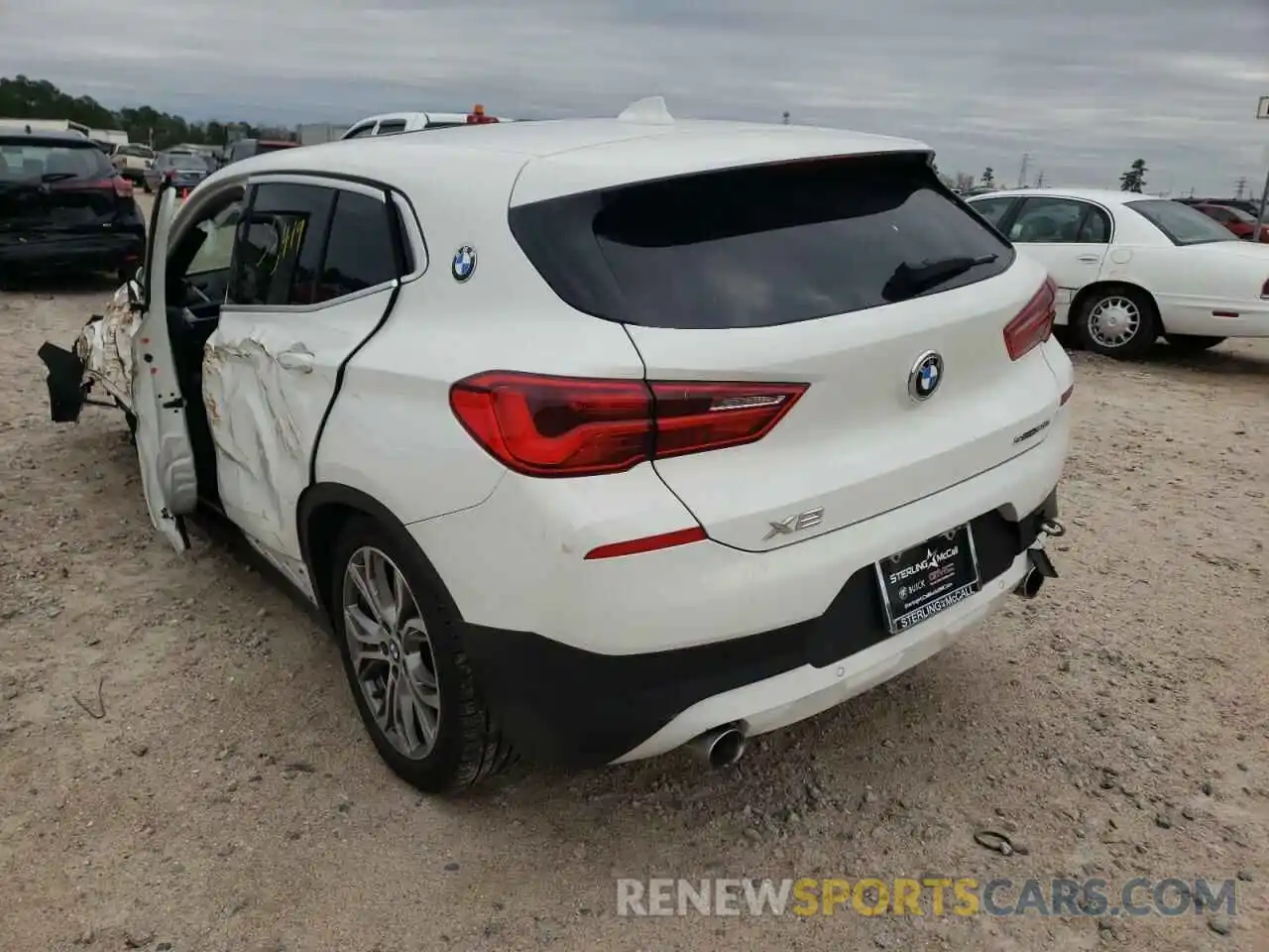 3 Photograph of a damaged car WBXYH9C03L5N99028 BMW X2 2020