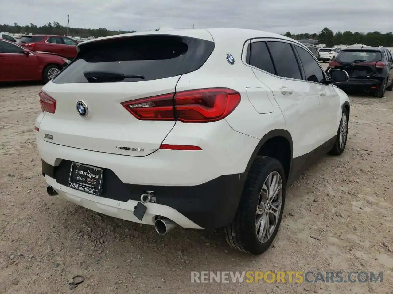 4 Photograph of a damaged car WBXYH9C03L5N99028 BMW X2 2020