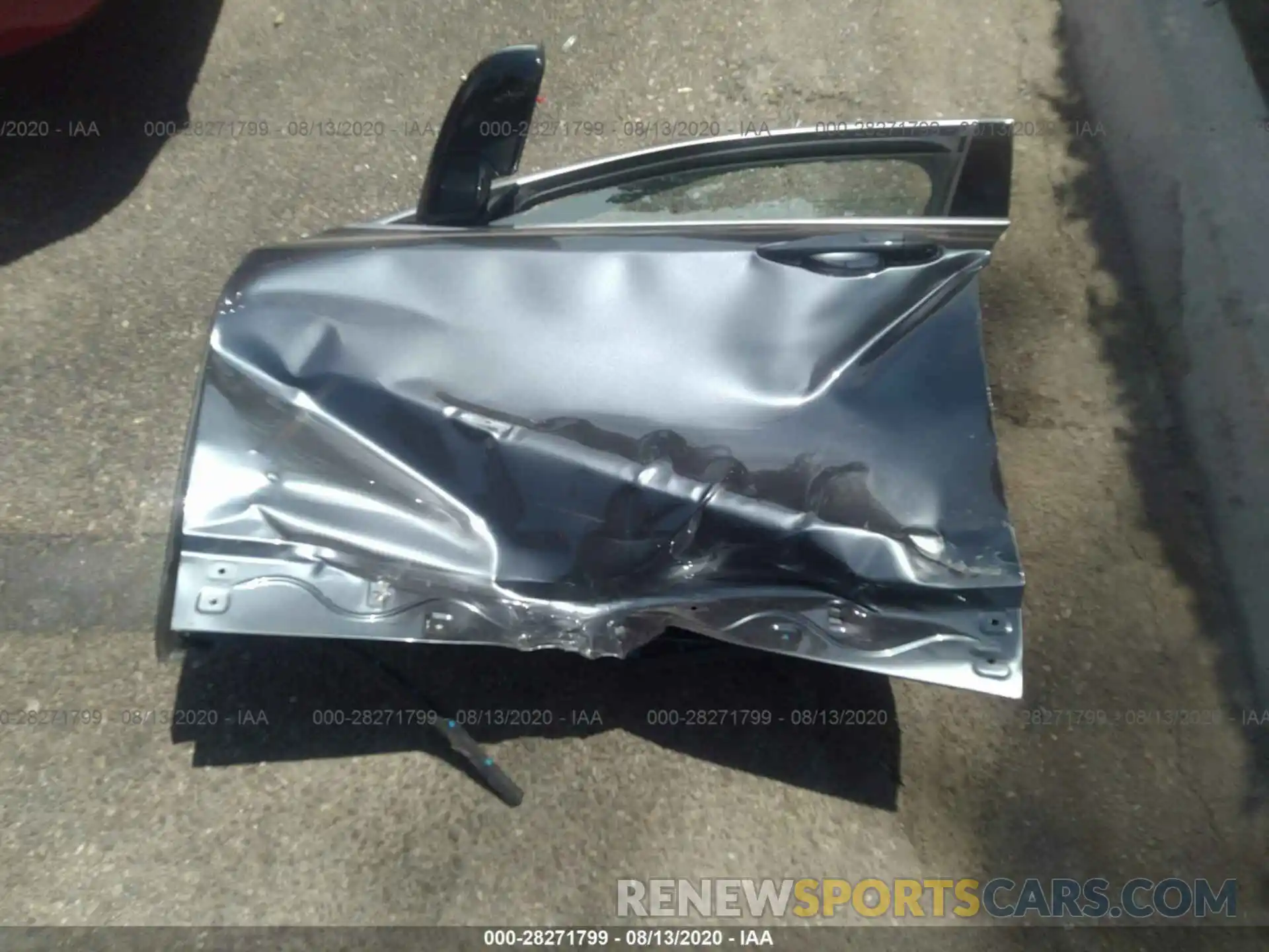 12 Photograph of a damaged car WBXYH9C03L5P41281 BMW X2 2020