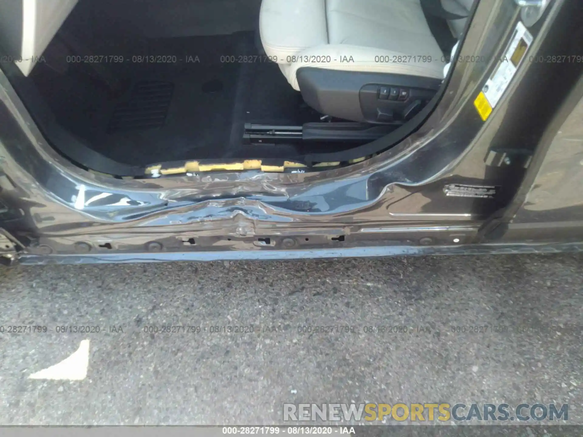 6 Photograph of a damaged car WBXYH9C03L5P41281 BMW X2 2020