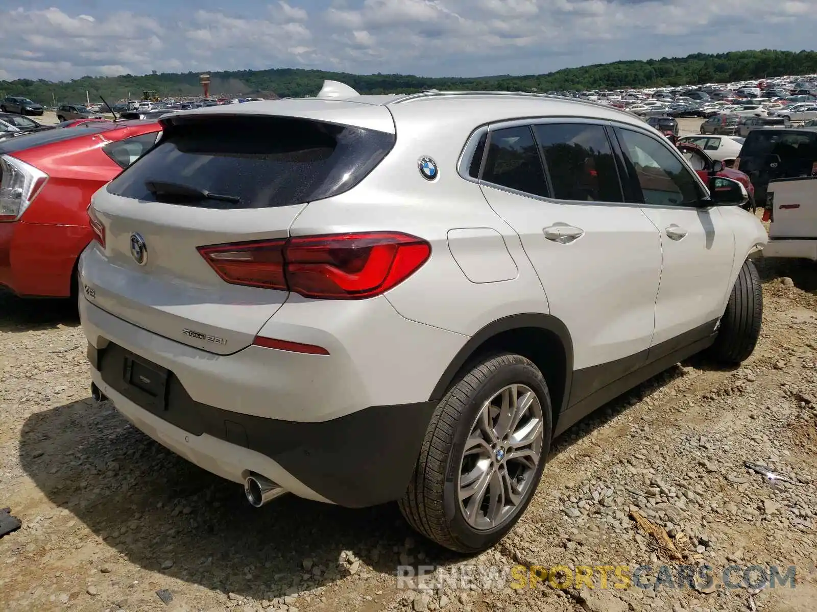 4 Photograph of a damaged car WBXYH9C03L5P90741 BMW X2 2020