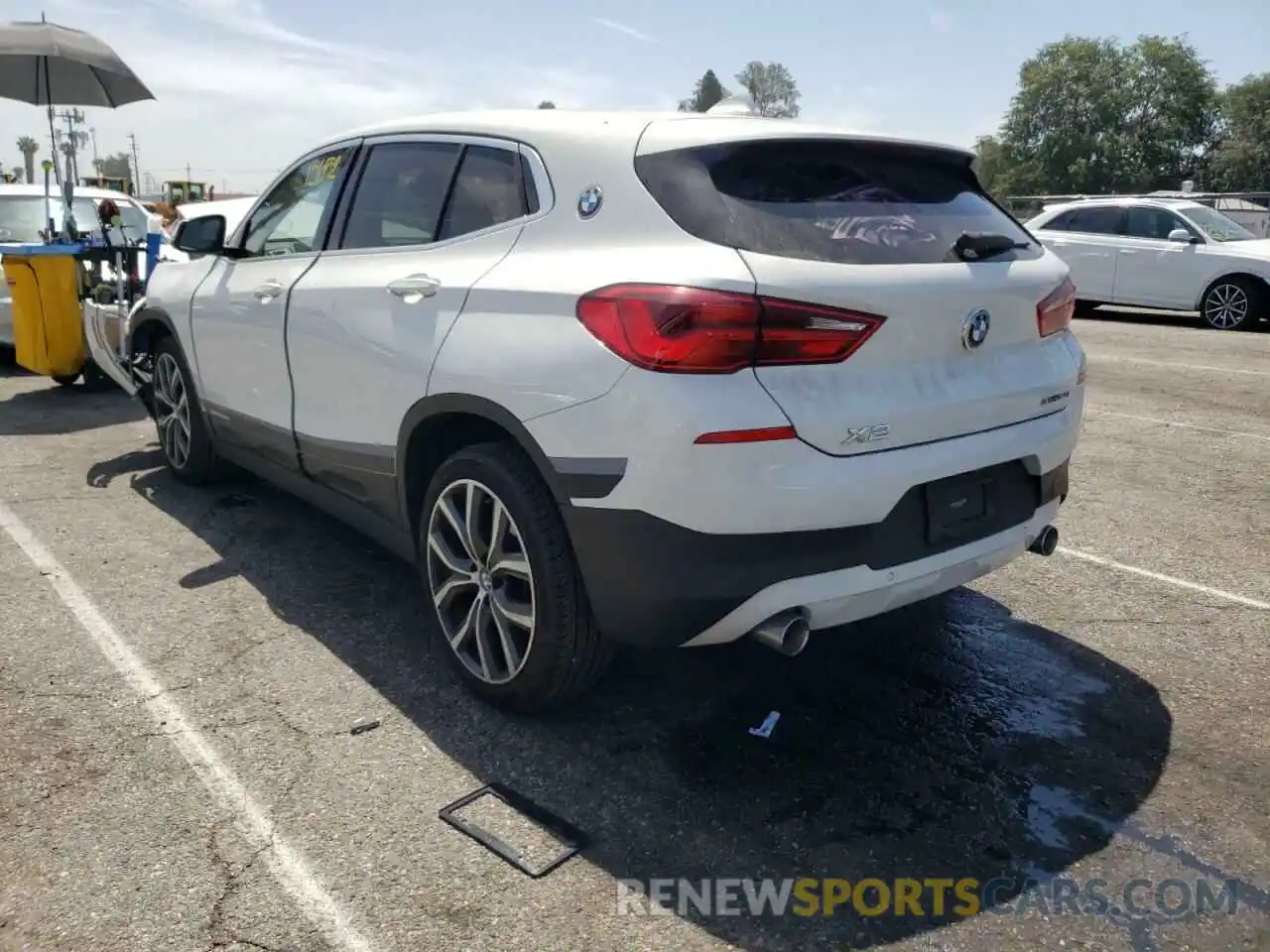 3 Photograph of a damaged car WBXYH9C05L5P21503 BMW X2 2020