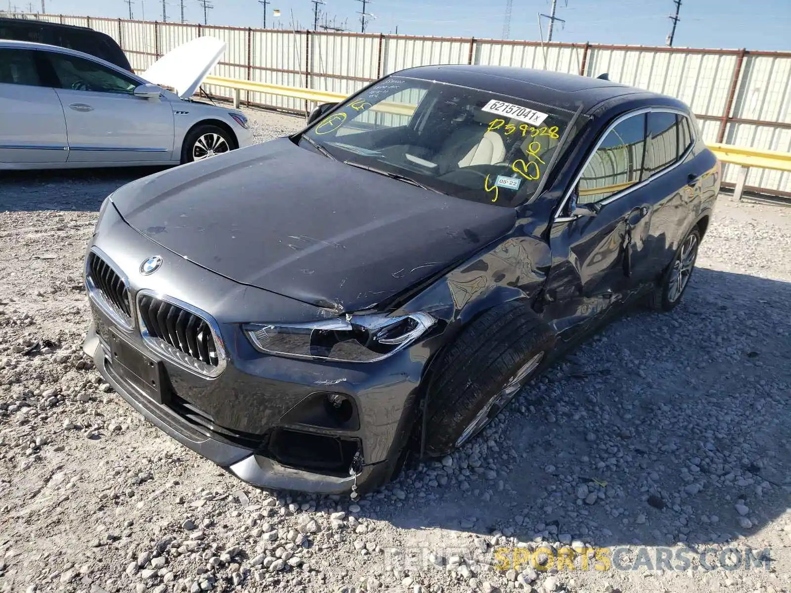 2 Фотография поврежденного автомобиля WBXYH9C05L5P59328 BMW X2 2020