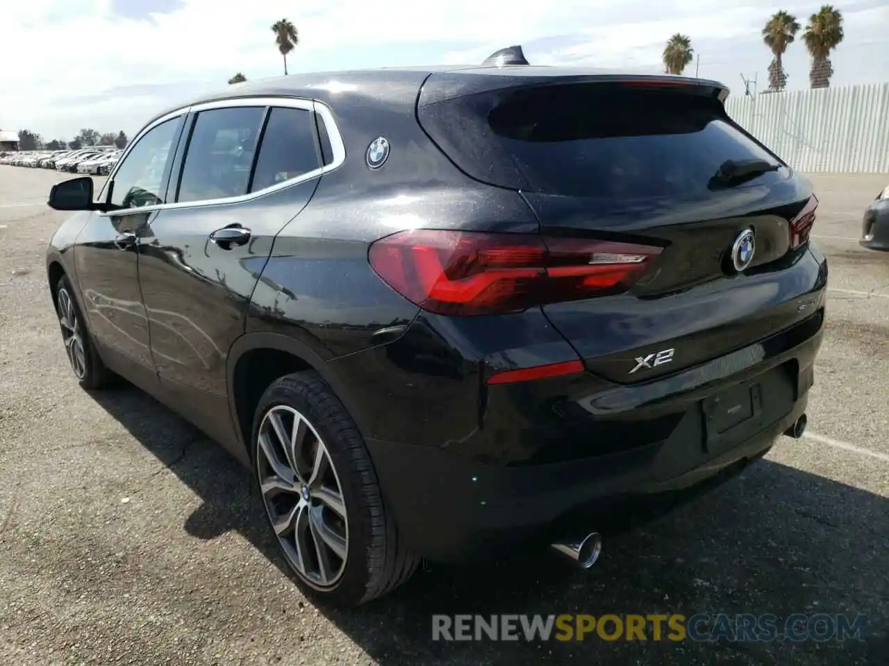 3 Photograph of a damaged car WBXYH9C05L5R65264 BMW X2 2020