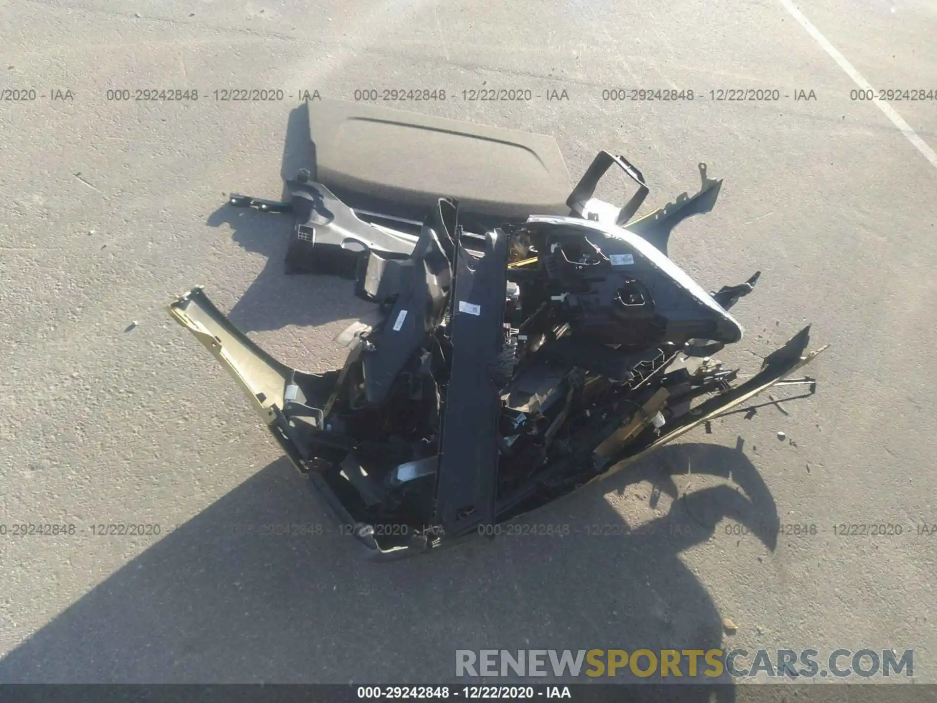 12 Photograph of a damaged car WBXYH9C06L5P60424 BMW X2 2020
