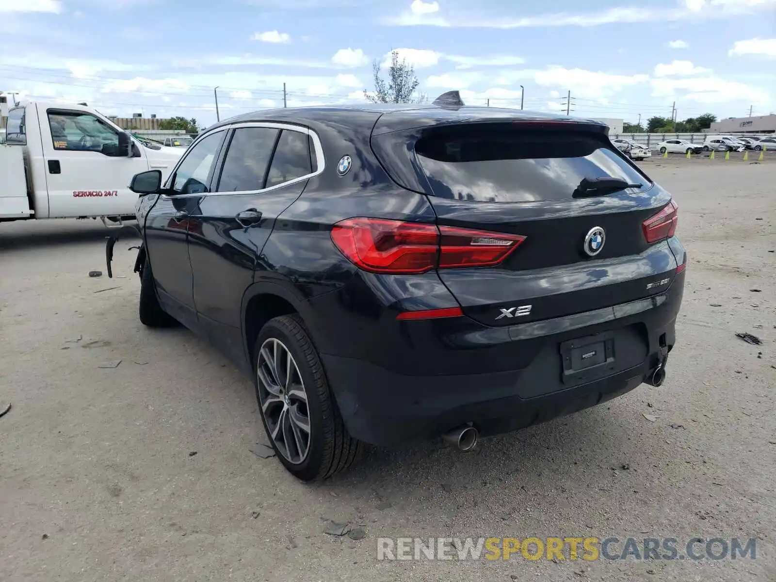 3 Photograph of a damaged car WBXYH9C06L5P61413 BMW X2 2020