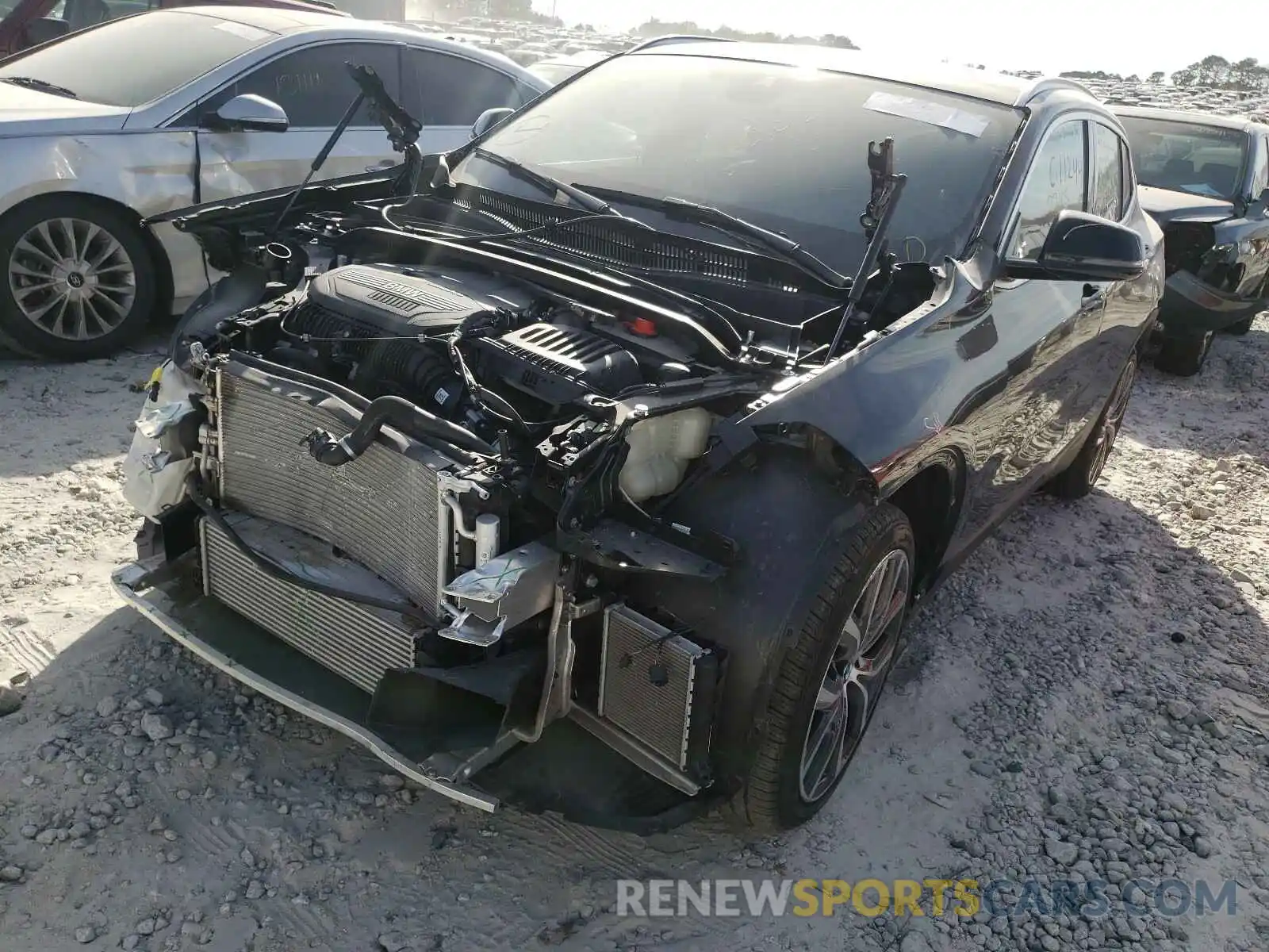 2 Фотография поврежденного автомобиля WBXYH9C07L5P15038 BMW X2 2020