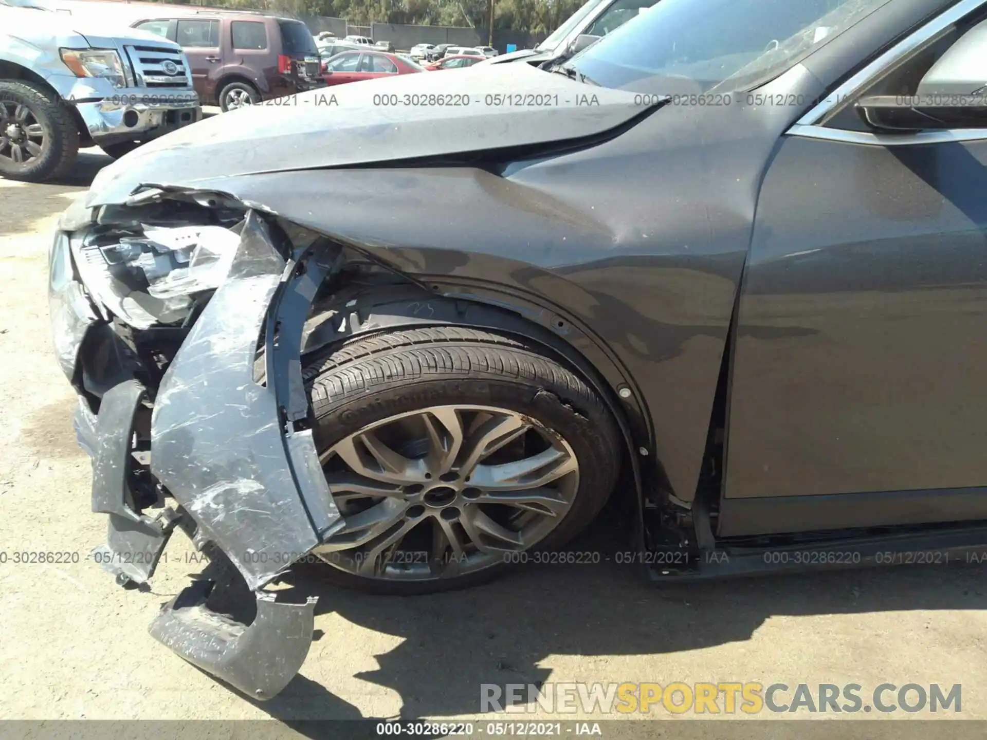 6 Photograph of a damaged car WBXYH9C08L5P45004 BMW X2 2020