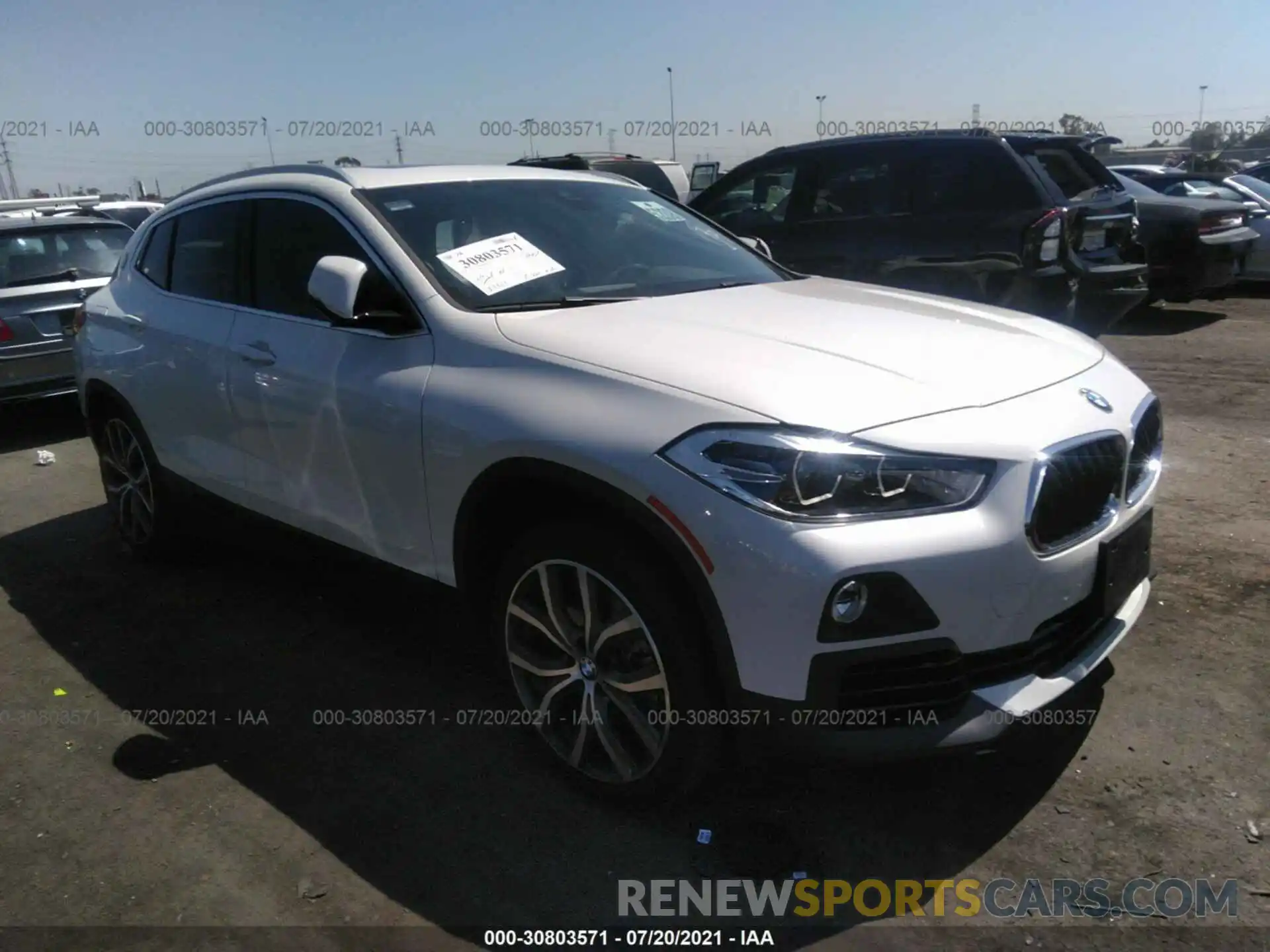 1 Photograph of a damaged car WBXYH9C08L5P47397 BMW X2 2020