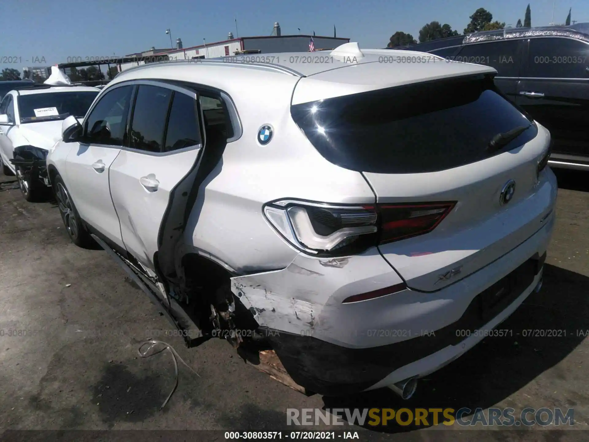 6 Photograph of a damaged car WBXYH9C08L5P47397 BMW X2 2020