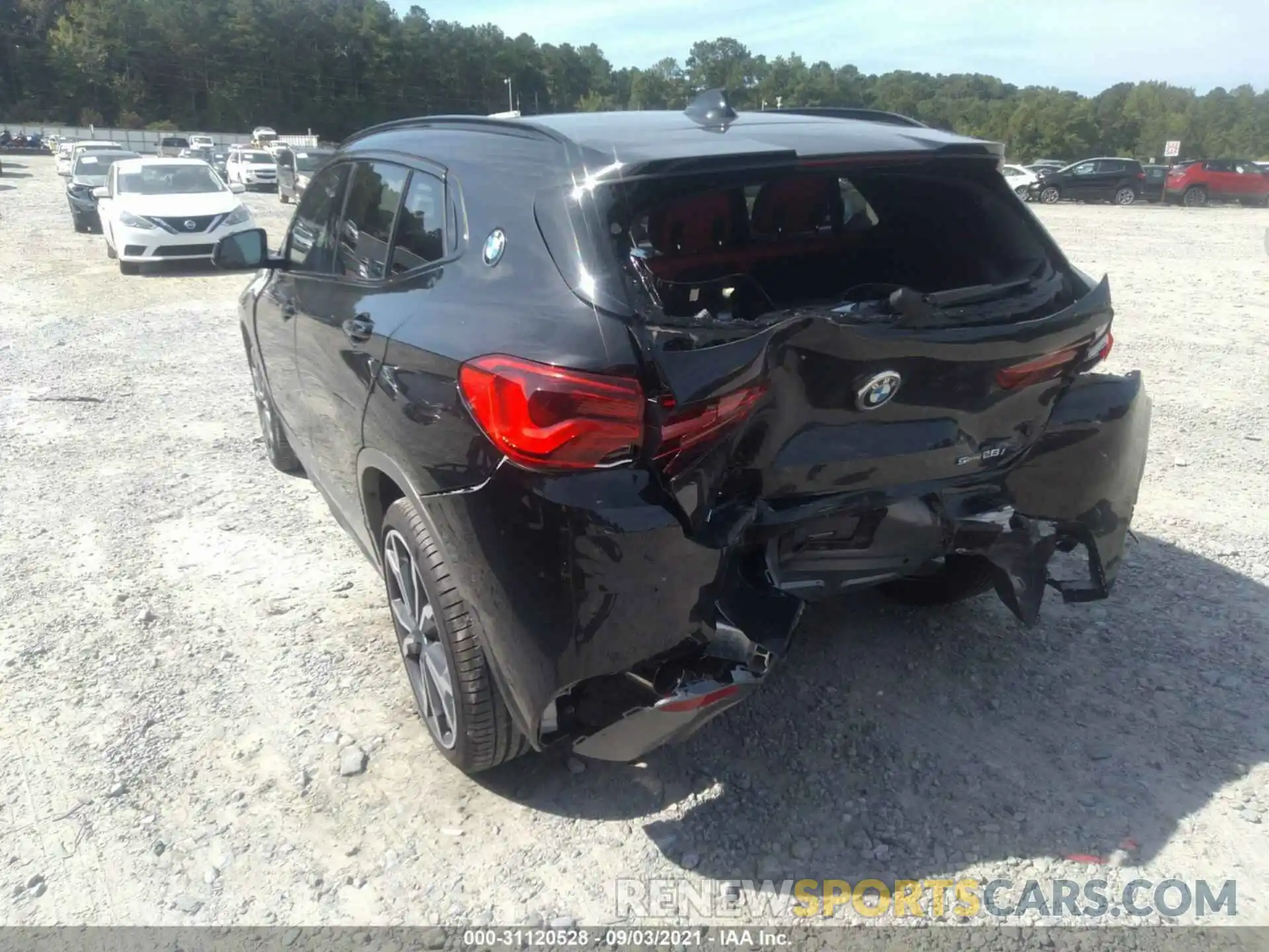 3 Photograph of a damaged car WBXYH9C08L5P53152 BMW X2 2020