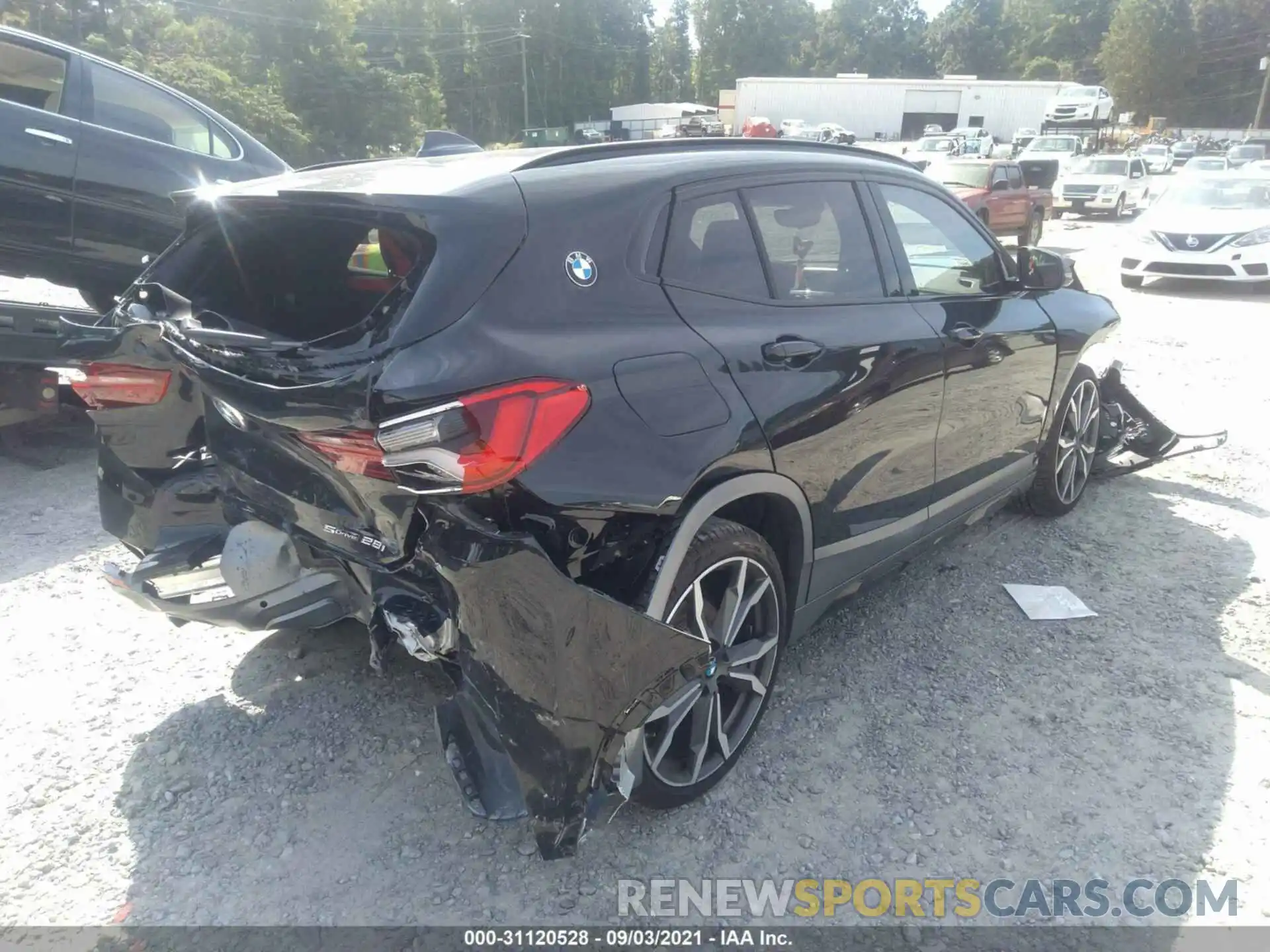 4 Photograph of a damaged car WBXYH9C08L5P53152 BMW X2 2020